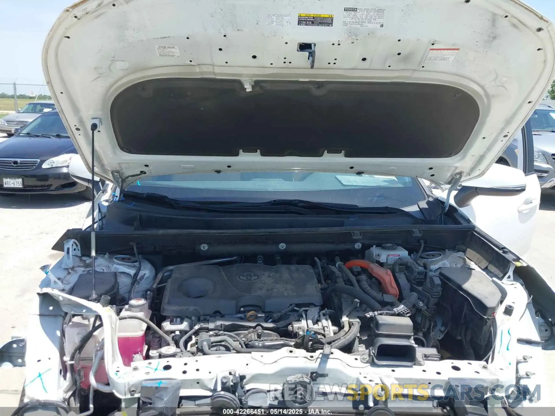 10 Photograph of a damaged car 2T3RWRFV7KW042080 TOYOTA RAV4 HYBRID 2019