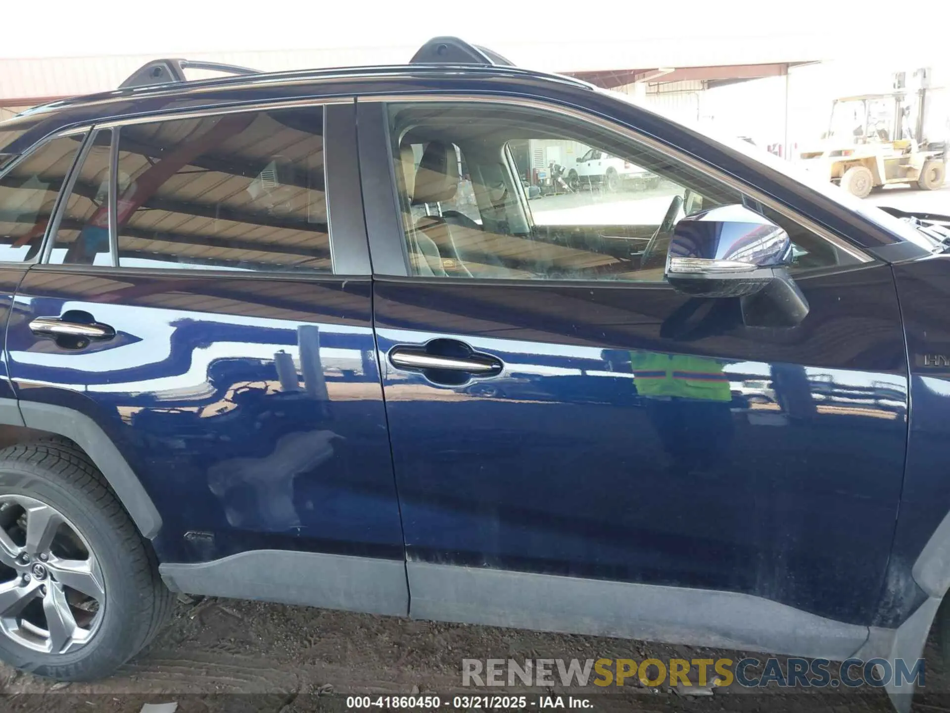 13 Photograph of a damaged car JTMDWRFV8KD511099 TOYOTA RAV4 HYBRID 2019