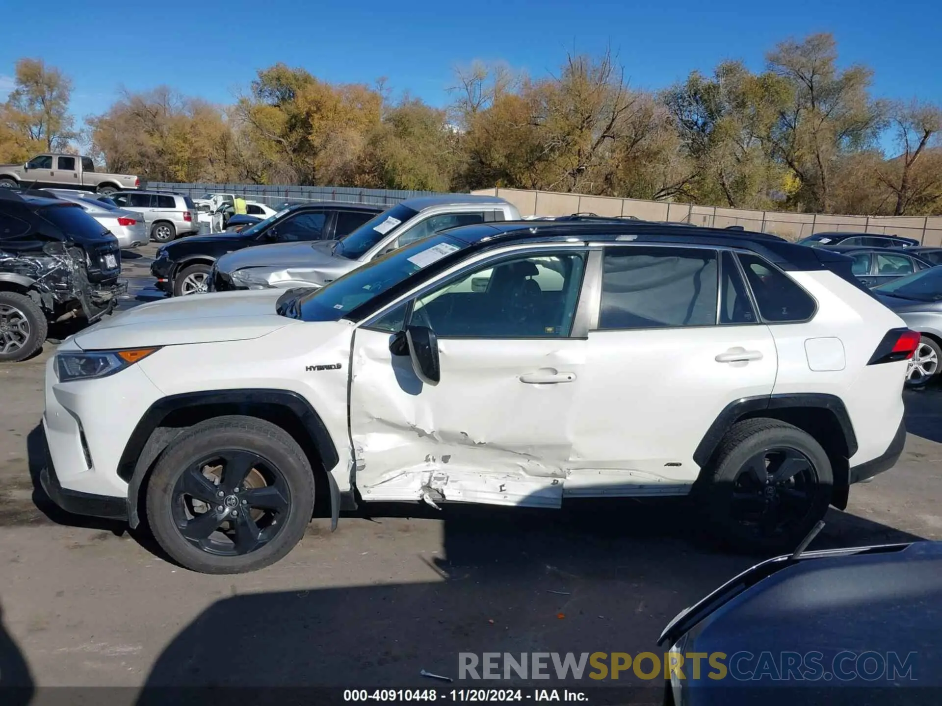 13 Photograph of a damaged car JTMEWRFV2KD524970 TOYOTA RAV4 HYBRID 2019