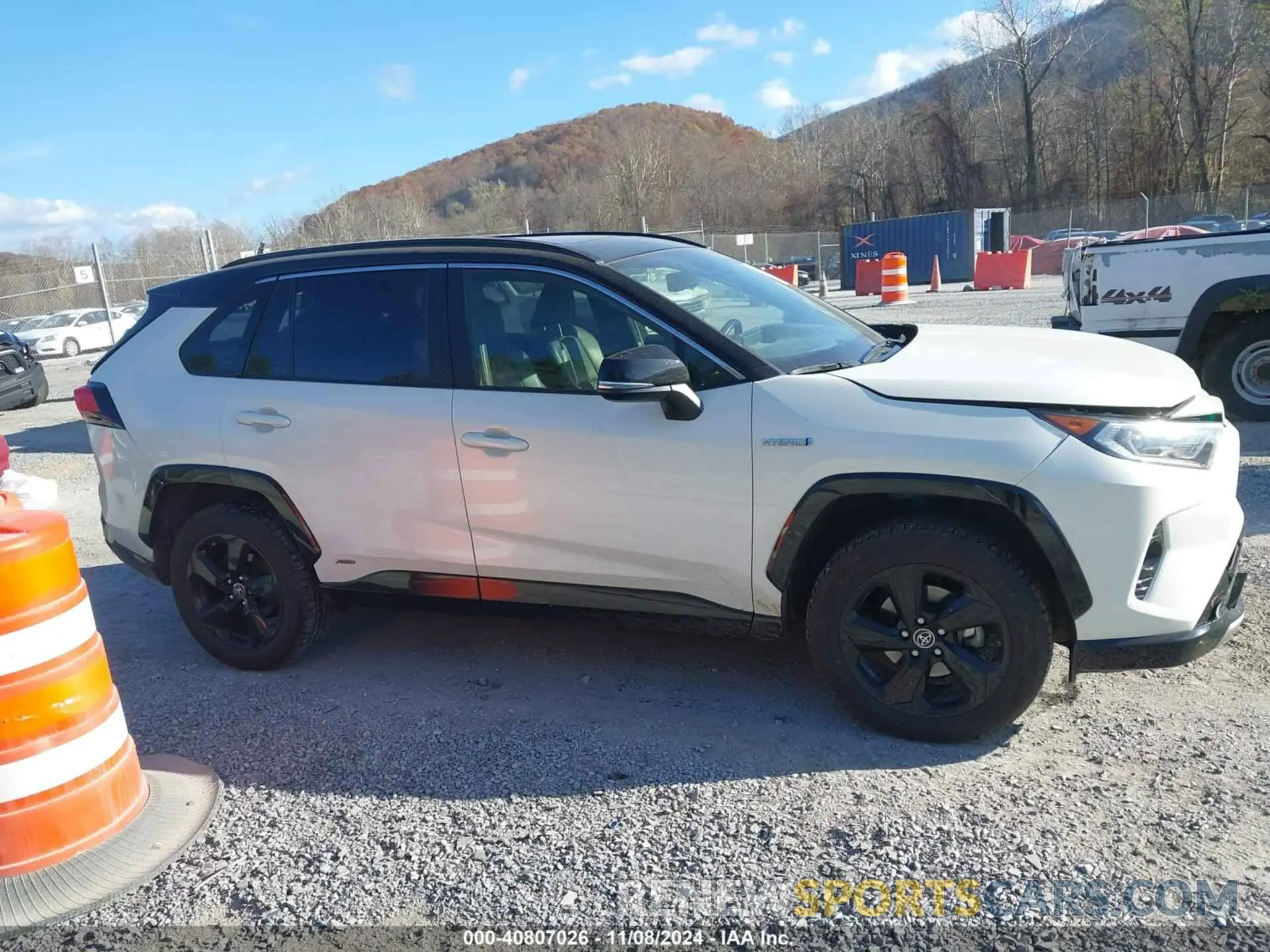 13 Photograph of a damaged car JTMEWRFV3KD509684 TOYOTA RAV4 HYBRID 2019
