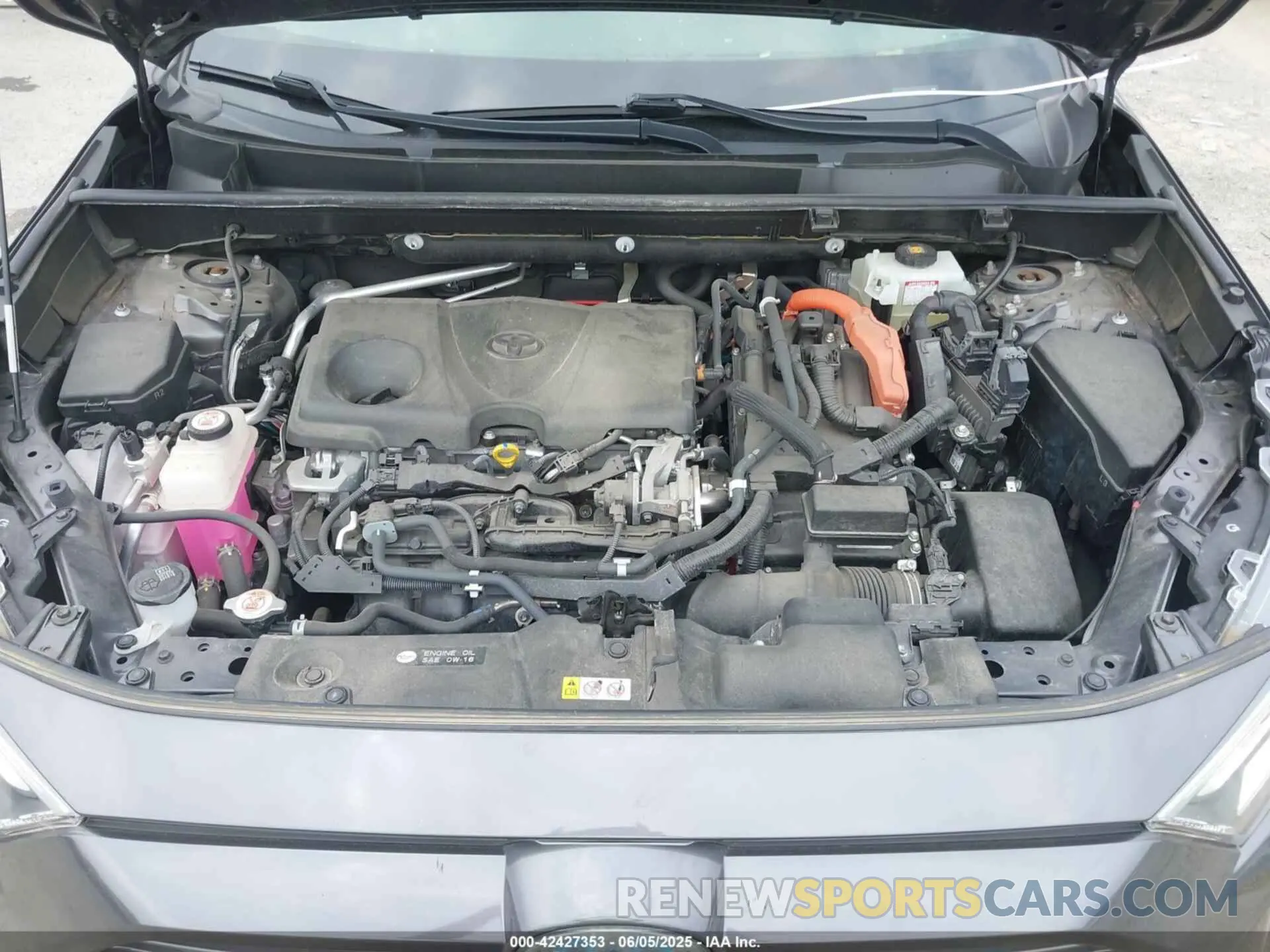 10 Photograph of a damaged car JTMEWRFV3KJ022177 TOYOTA RAV4 HYBRID 2019