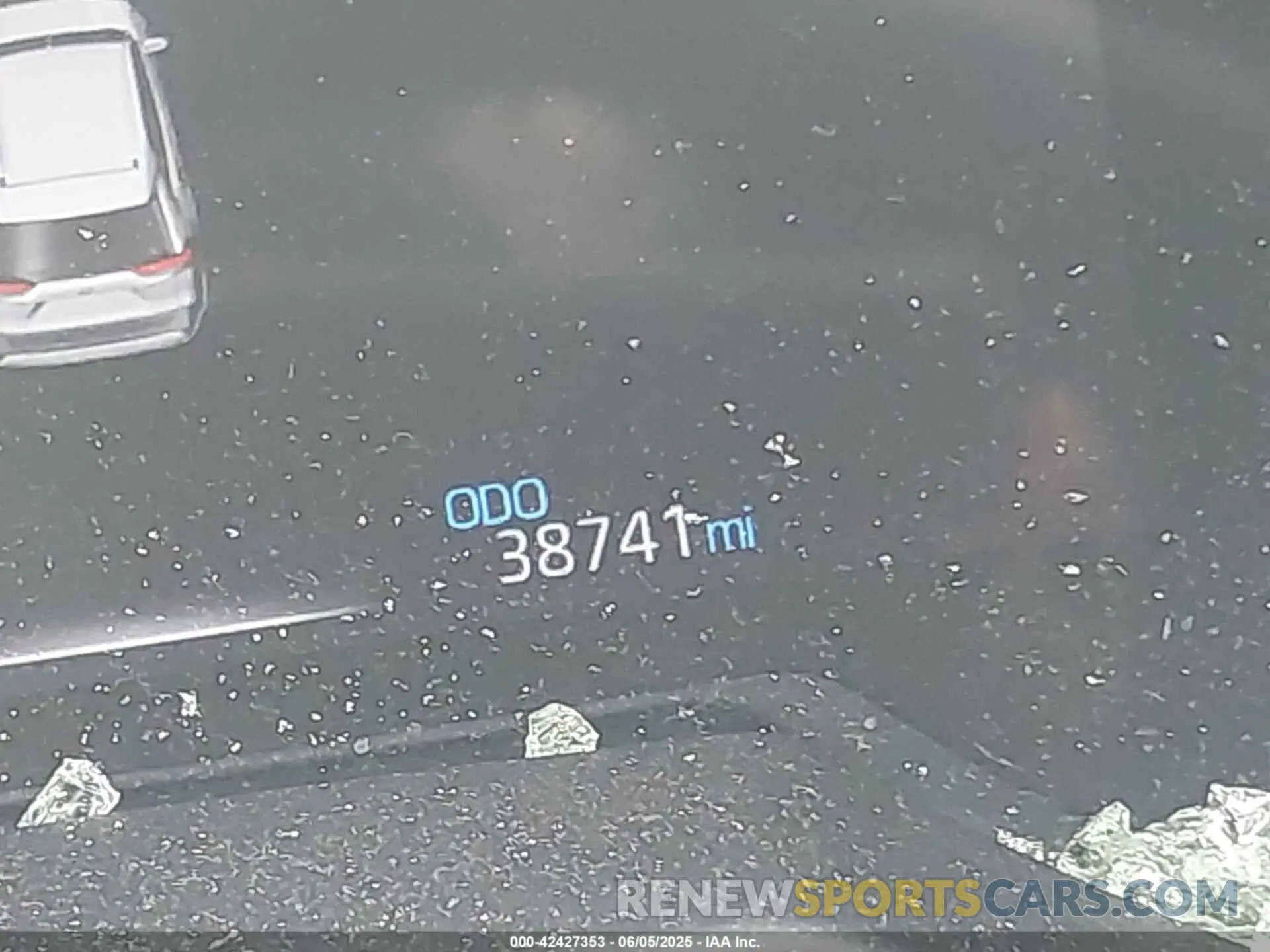 7 Photograph of a damaged car JTMEWRFV3KJ022177 TOYOTA RAV4 HYBRID 2019