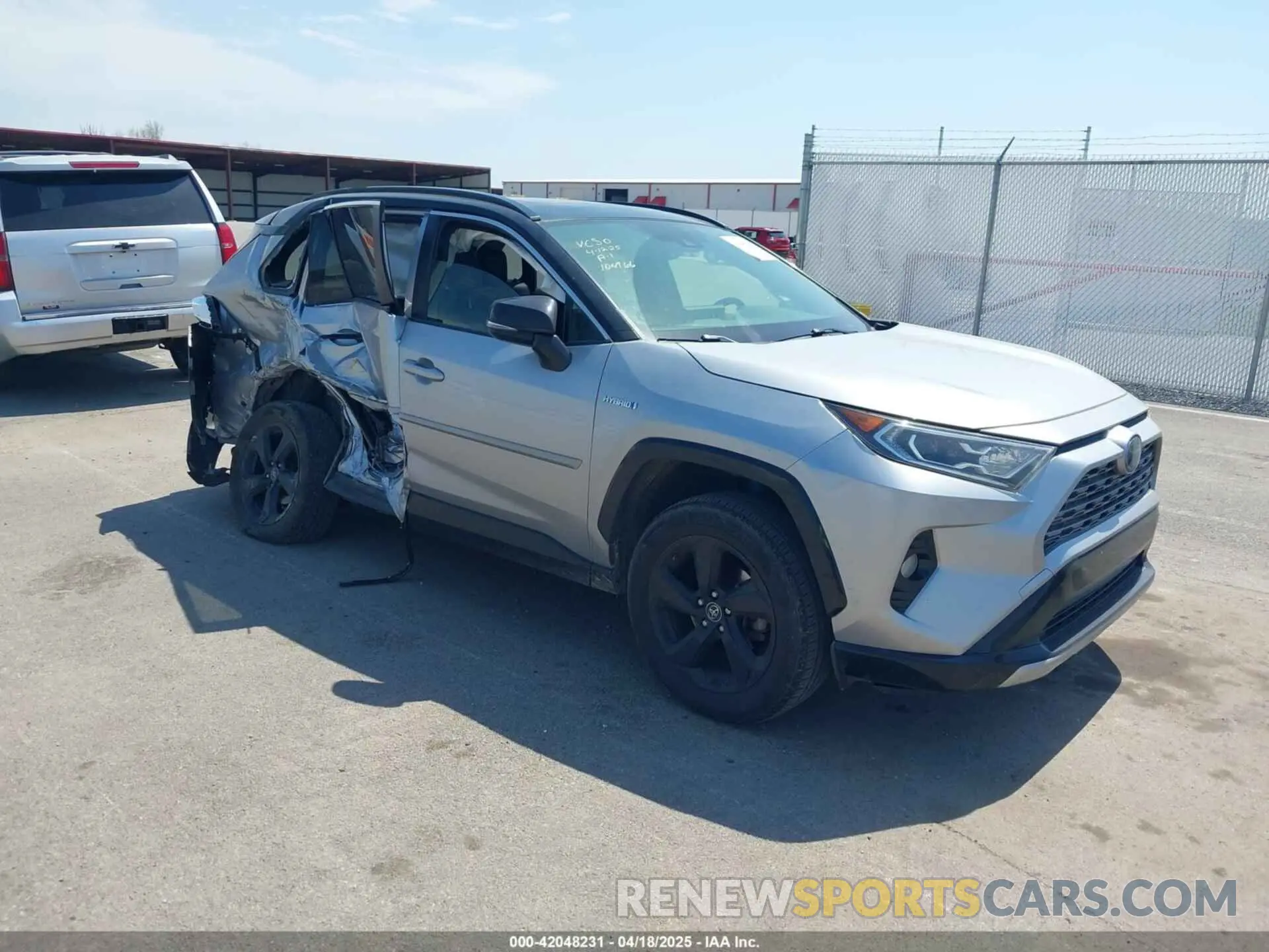 1 Photograph of a damaged car JTMEWRFV4KJ019580 TOYOTA RAV4 HYBRID 2019