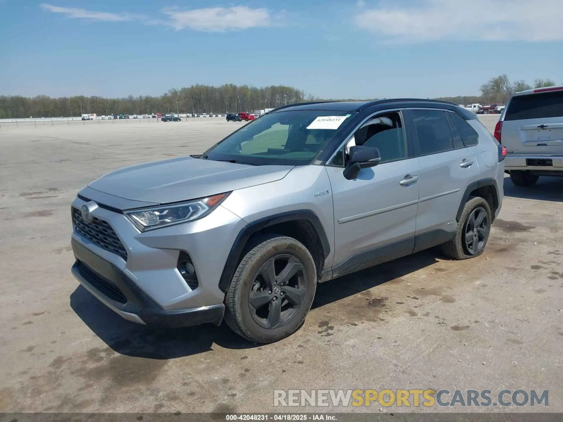 2 Photograph of a damaged car JTMEWRFV4KJ019580 TOYOTA RAV4 HYBRID 2019