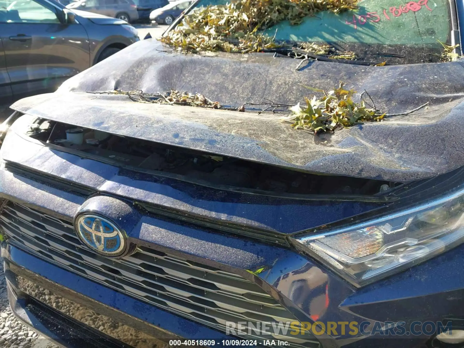 10 Photograph of a damaged car JTMEWRFV5KD511548 TOYOTA RAV4 HYBRID 2019