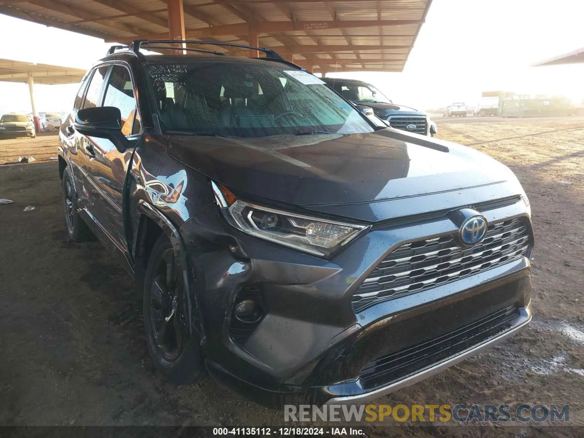 1 Photograph of a damaged car JTMEWRFV6KJ024361 TOYOTA RAV4 HYBRID 2019