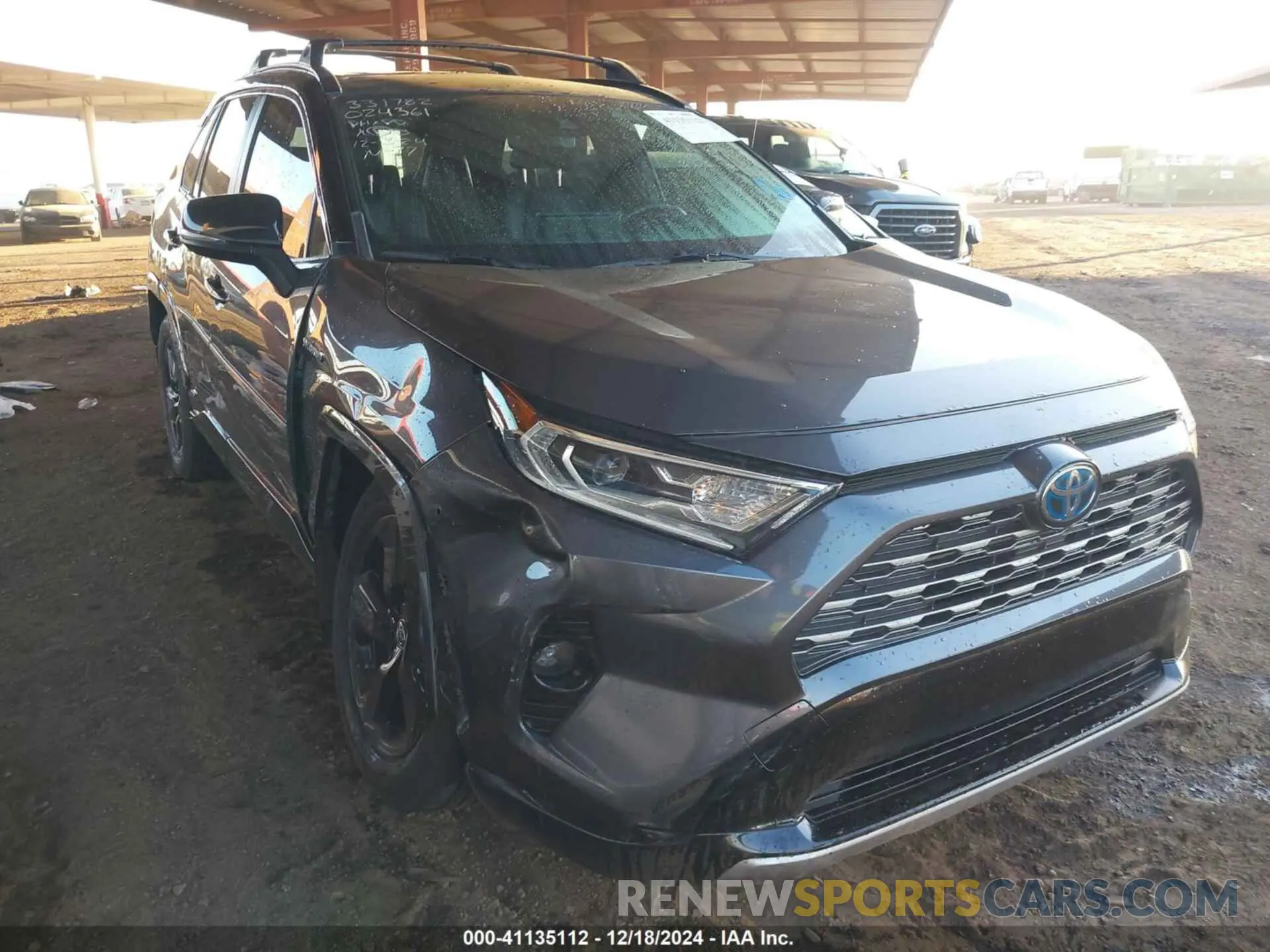 6 Photograph of a damaged car JTMEWRFV6KJ024361 TOYOTA RAV4 HYBRID 2019