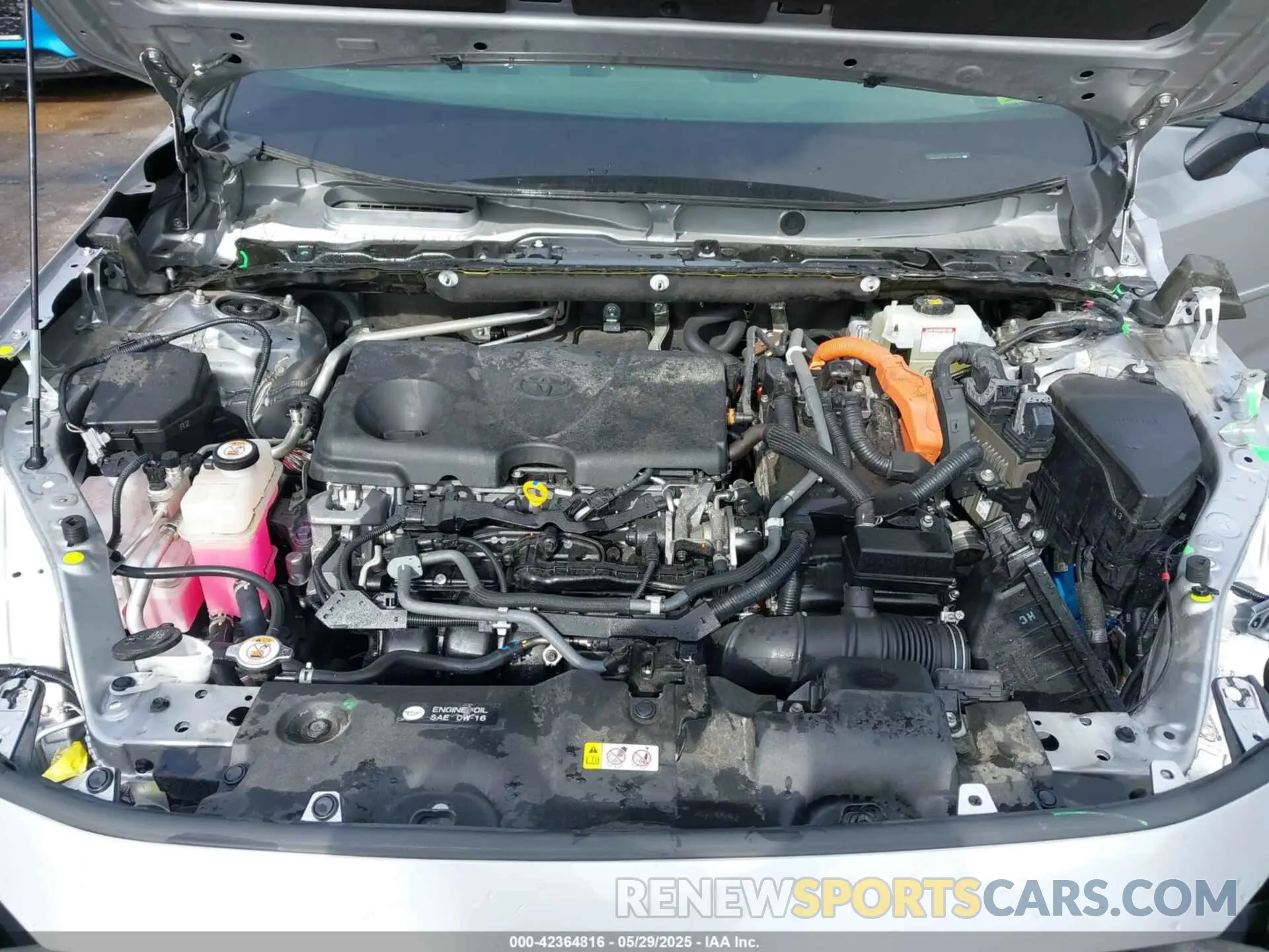 10 Photograph of a damaged car JTMEWRFV7KJ021873 TOYOTA RAV4 HYBRID 2019