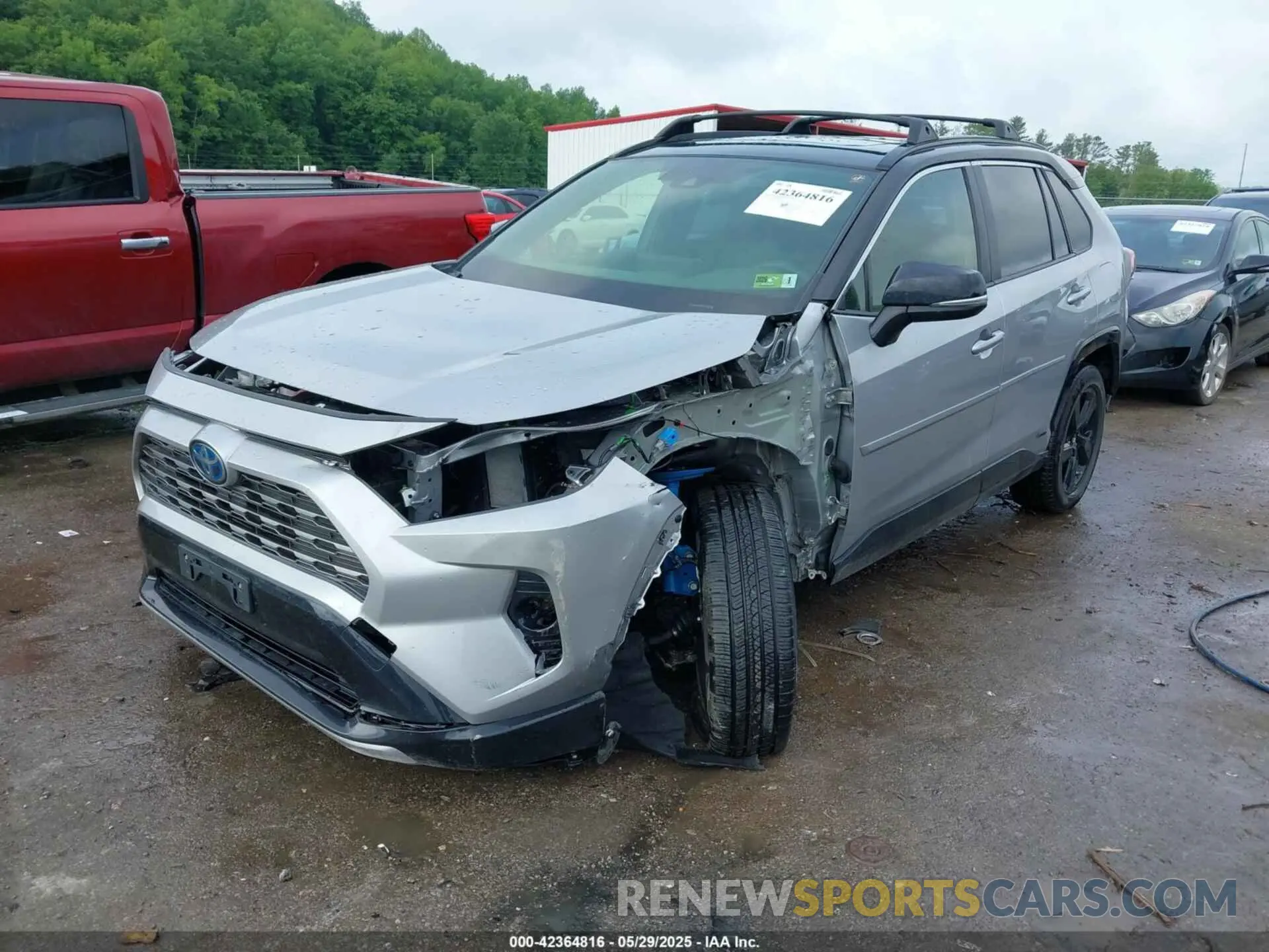 2 Photograph of a damaged car JTMEWRFV7KJ021873 TOYOTA RAV4 HYBRID 2019