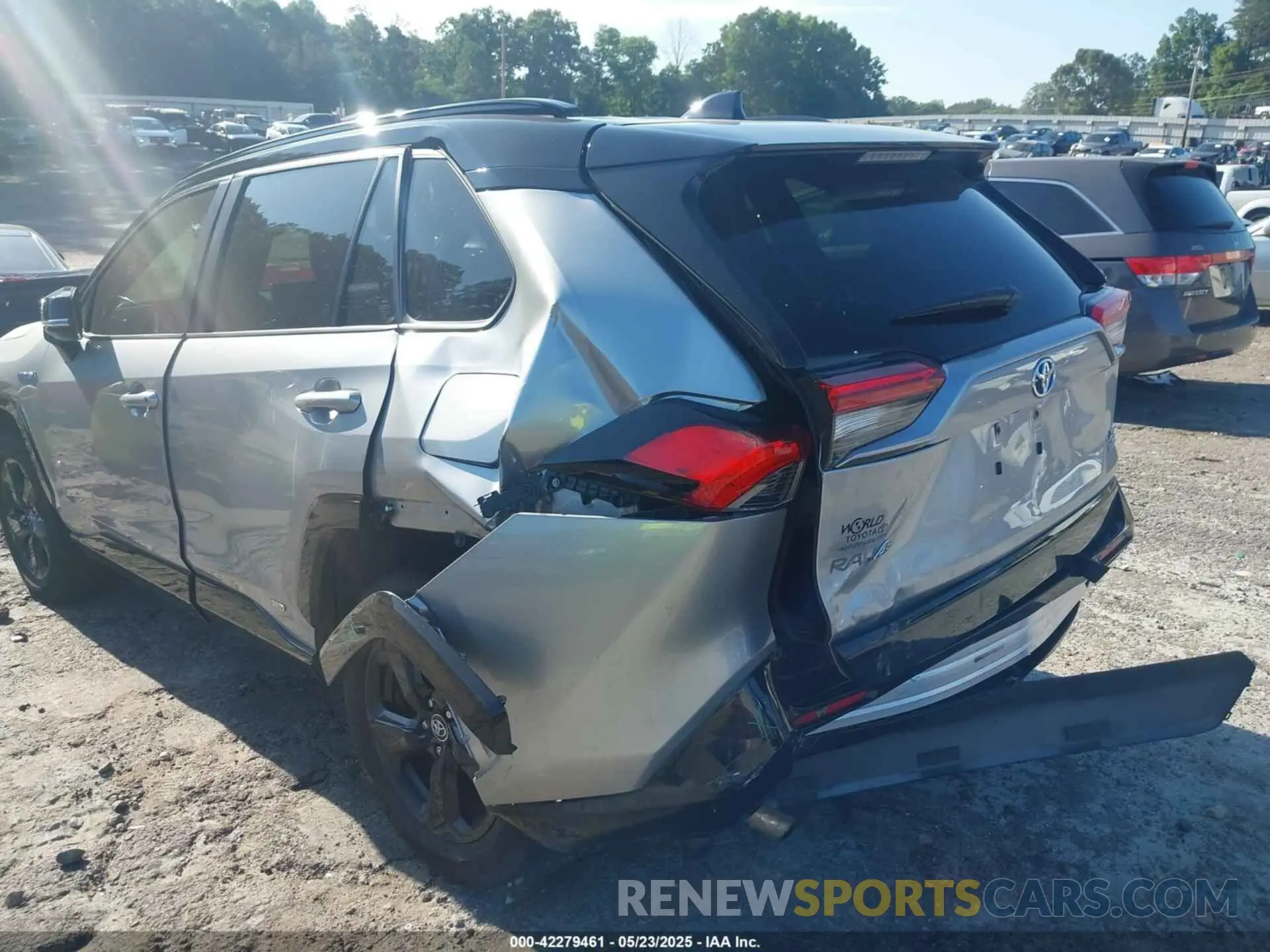 6 Photograph of a damaged car JTMEWRFV9KJ006324 TOYOTA RAV4 HYBRID 2019