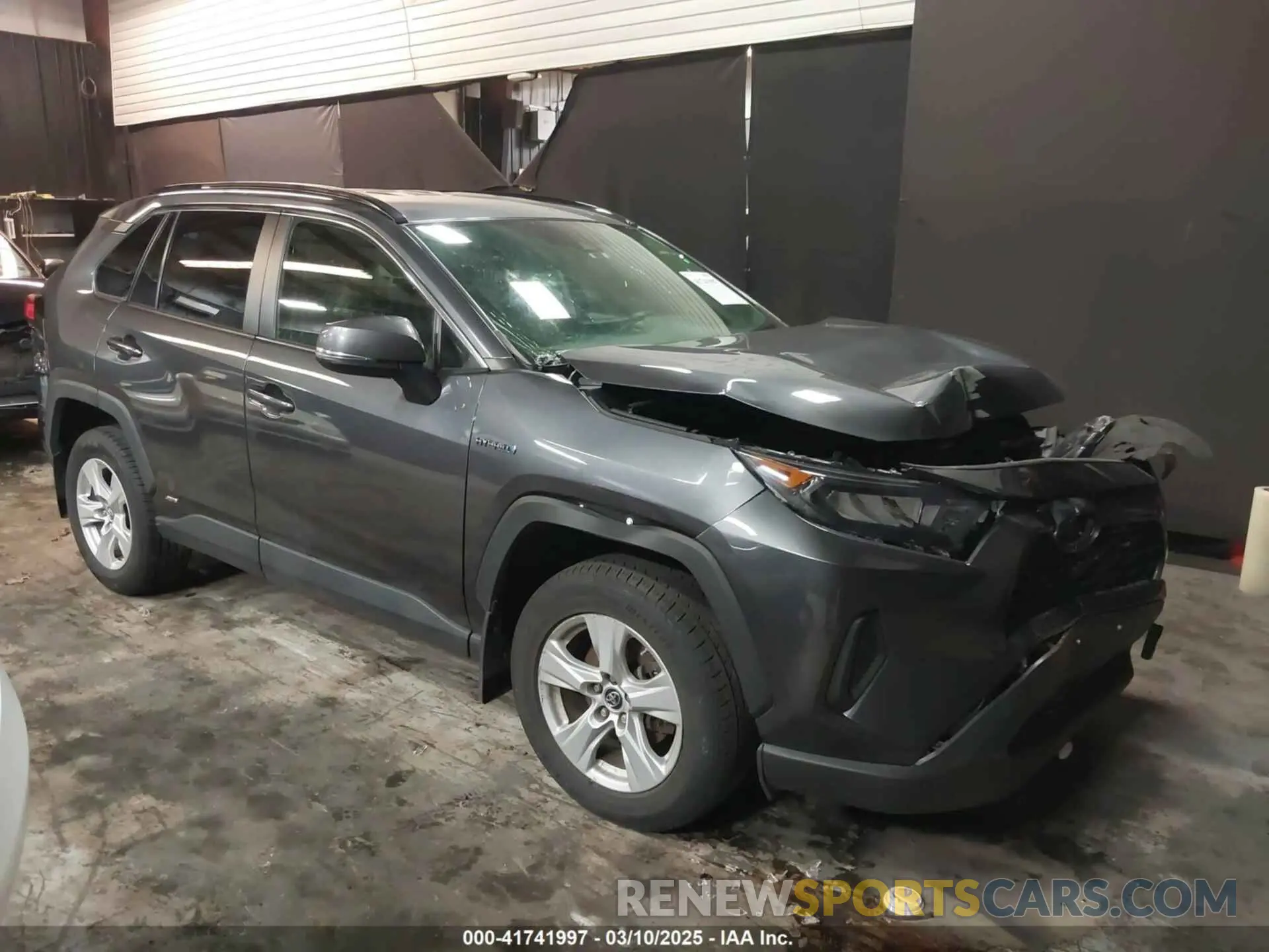 1 Photograph of a damaged car JTMMWRFV1KD026481 TOYOTA RAV4 HYBRID 2019