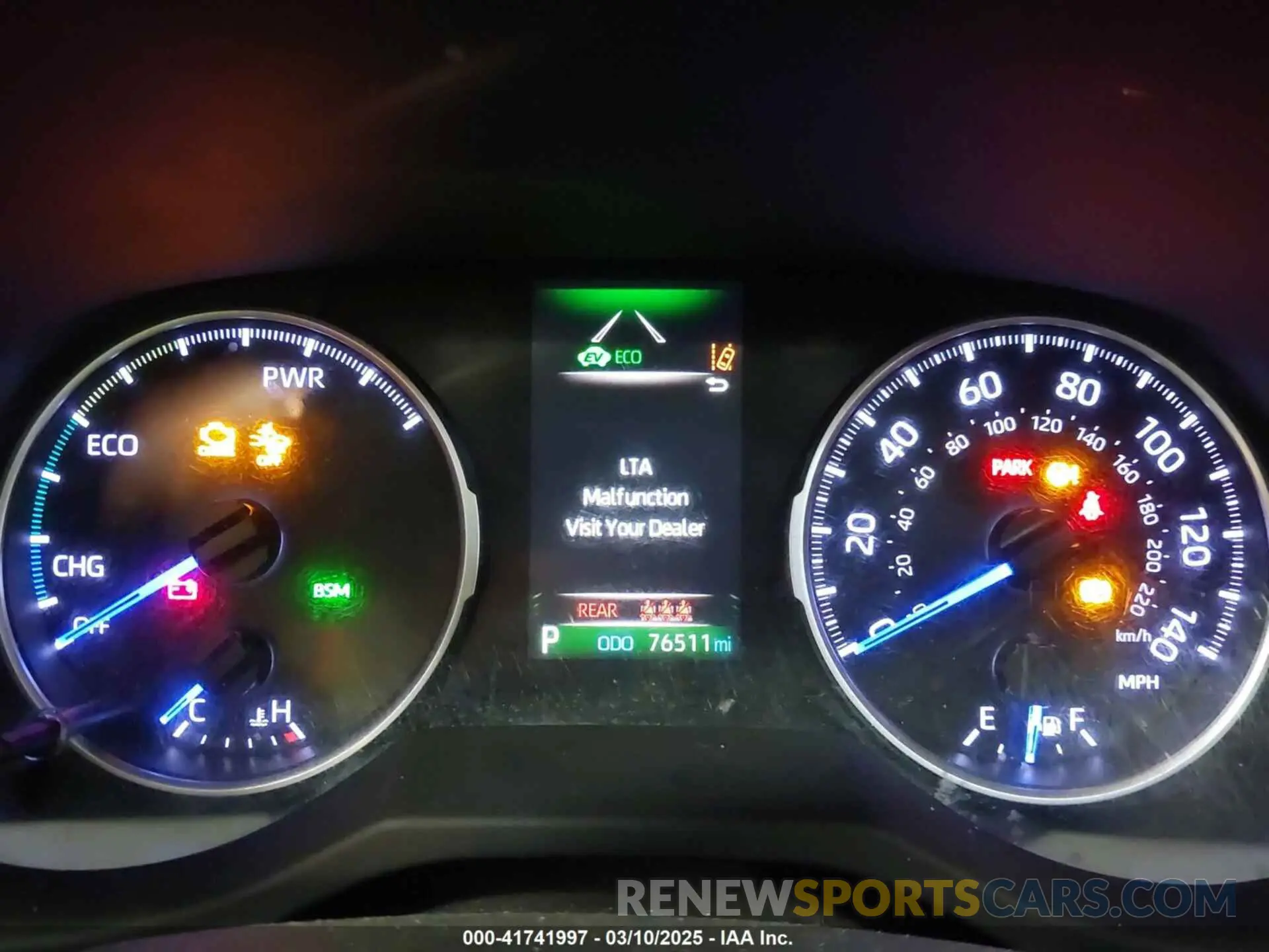 7 Photograph of a damaged car JTMMWRFV1KD026481 TOYOTA RAV4 HYBRID 2019