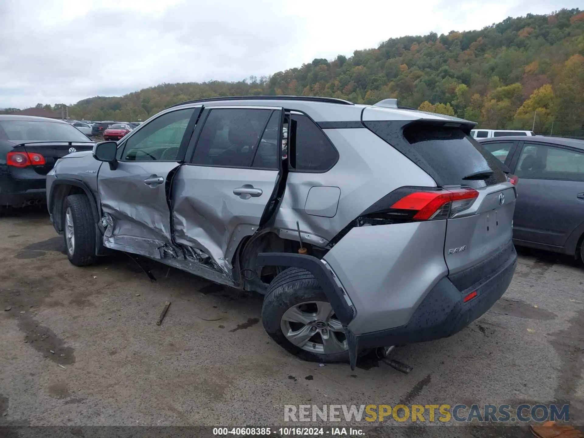 3 Photograph of a damaged car JTMMWRFV5KD035085 TOYOTA RAV4 HYBRID 2019