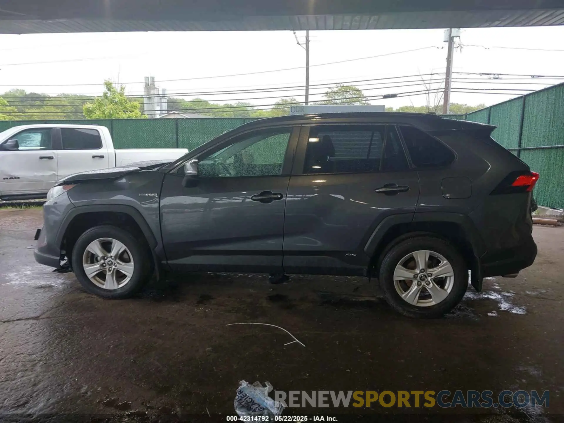 14 Photograph of a damaged car JTMMWRFV6KD020675 TOYOTA RAV4 HYBRID 2019