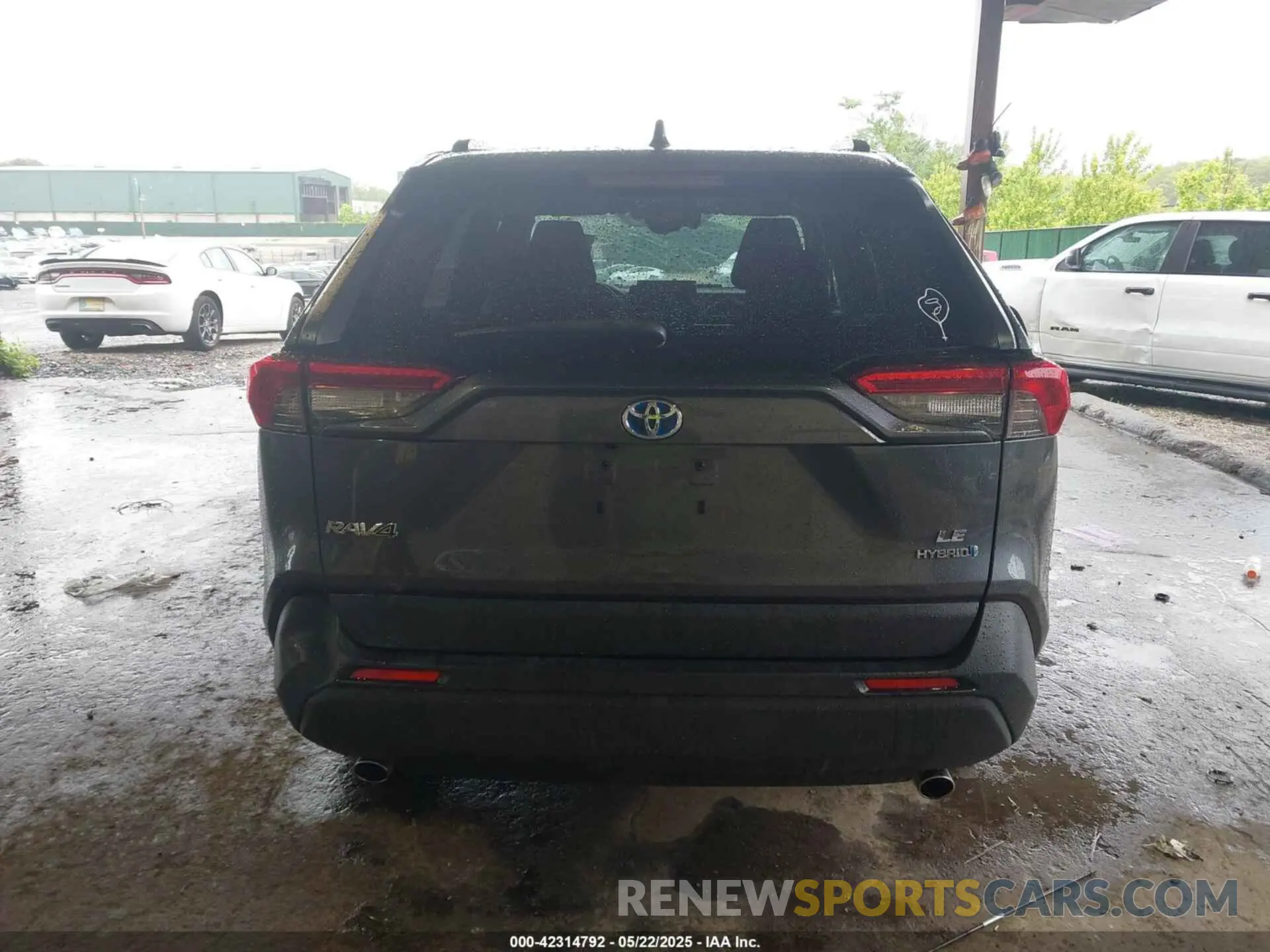 16 Photograph of a damaged car JTMMWRFV6KD020675 TOYOTA RAV4 HYBRID 2019