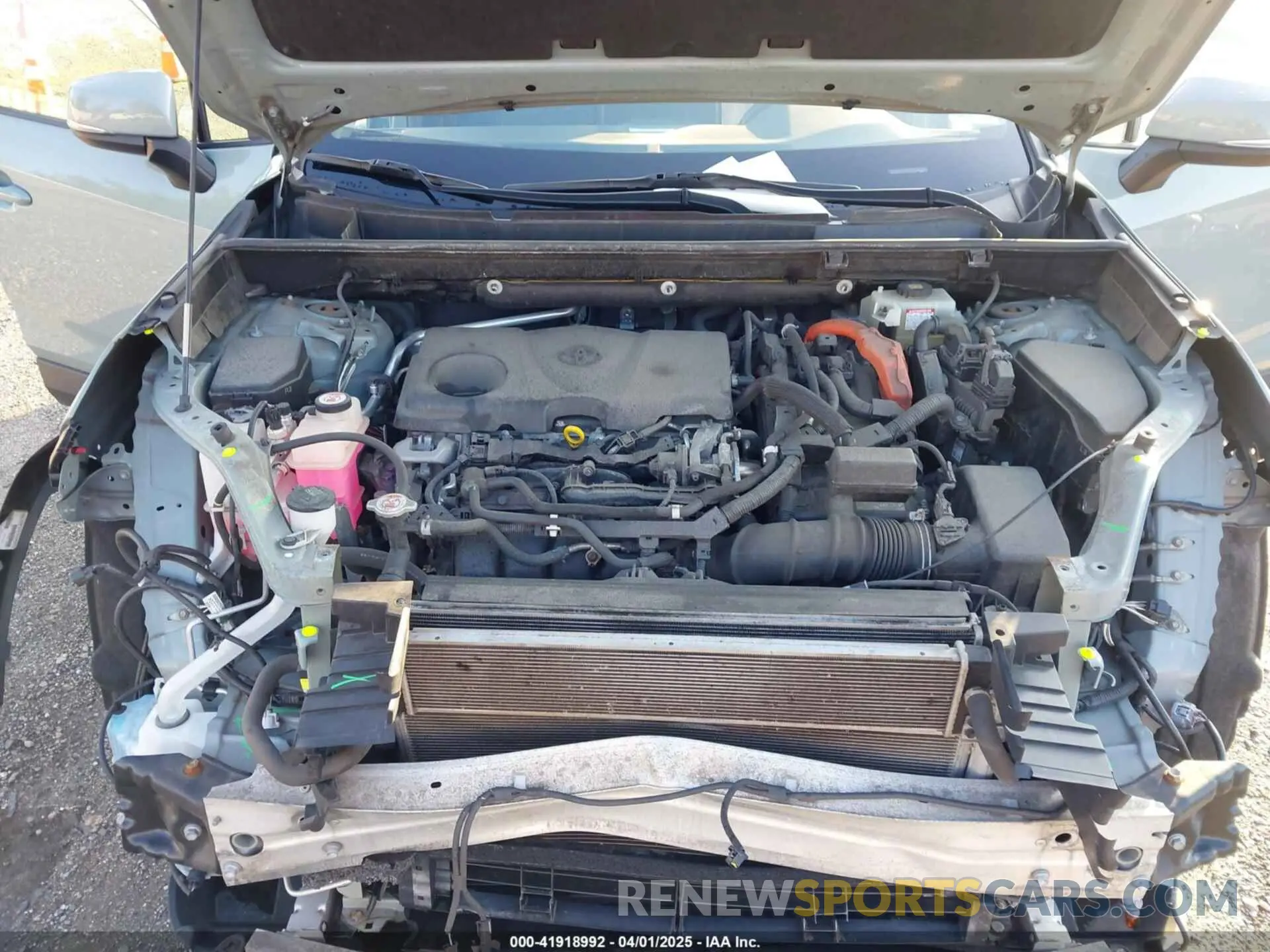 10 Photograph of a damaged car JTMRWRFV0KD013274 TOYOTA RAV4 HYBRID 2019