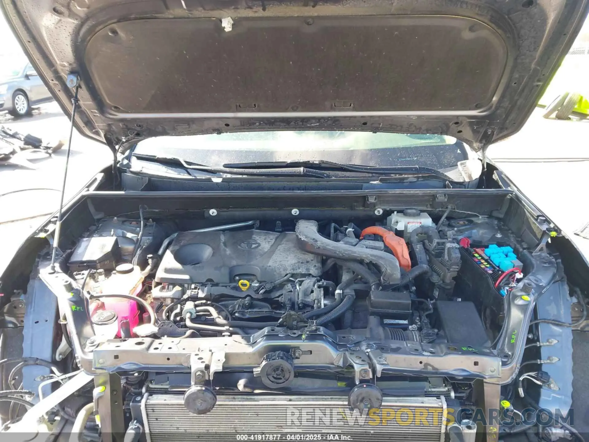 10 Photograph of a damaged car JTMRWRFV1KD009105 TOYOTA RAV4 HYBRID 2019