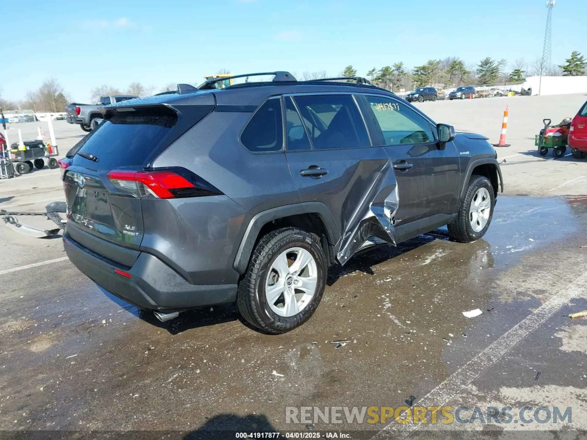 4 Photograph of a damaged car JTMRWRFV1KD009105 TOYOTA RAV4 HYBRID 2019