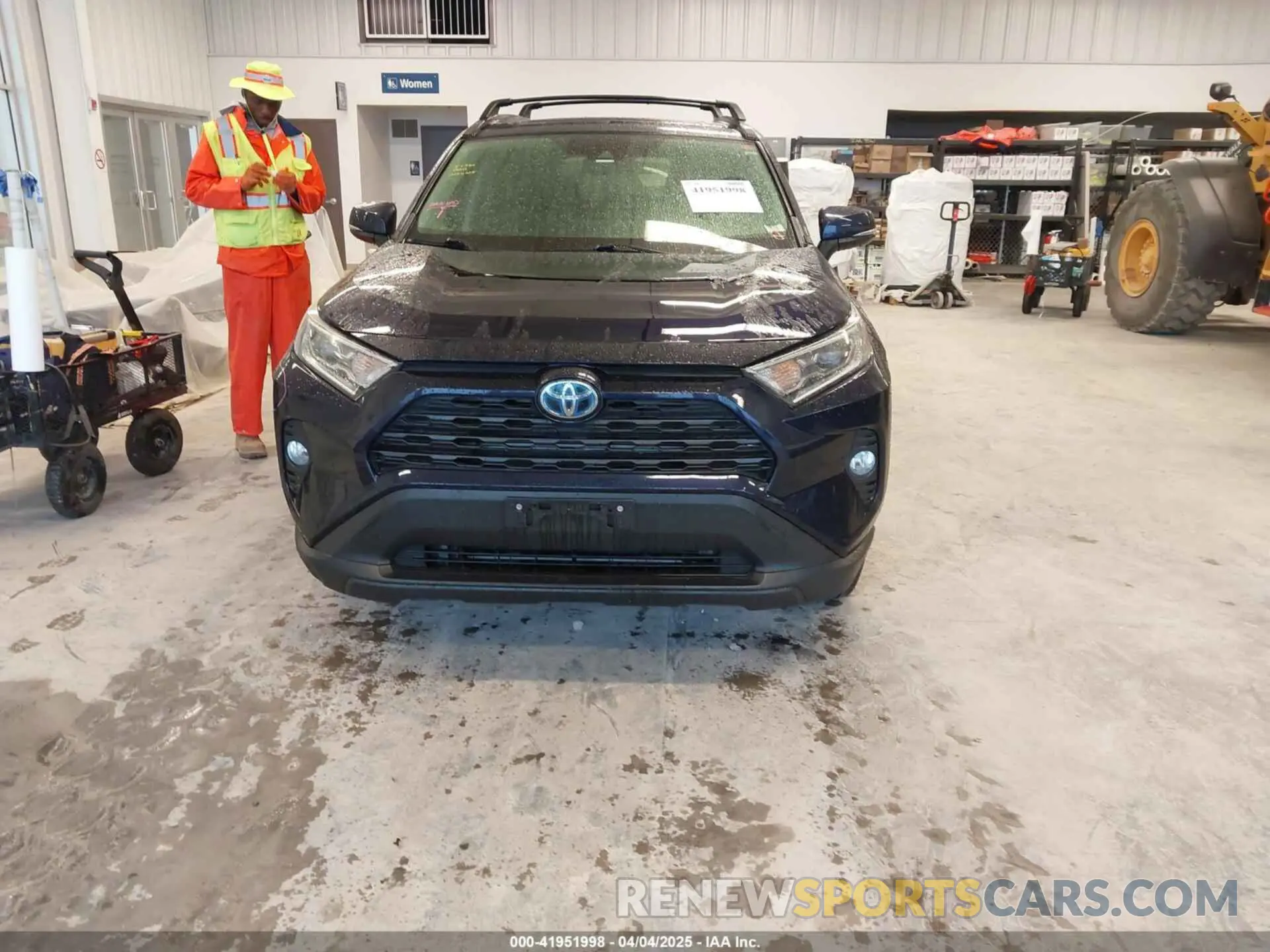 12 Photograph of a damaged car JTMRWRFV1KJ014693 TOYOTA RAV4 HYBRID 2019
