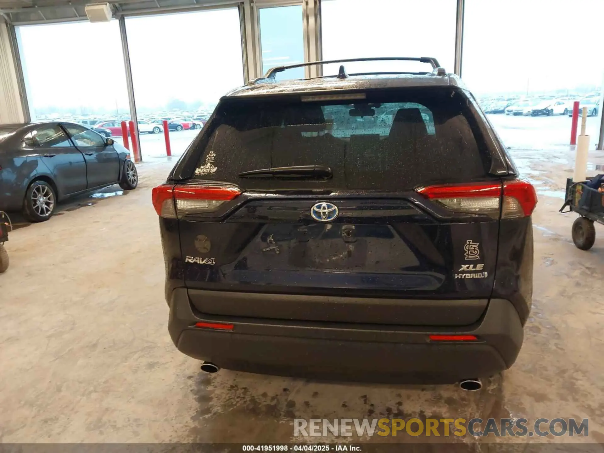 16 Photograph of a damaged car JTMRWRFV1KJ014693 TOYOTA RAV4 HYBRID 2019