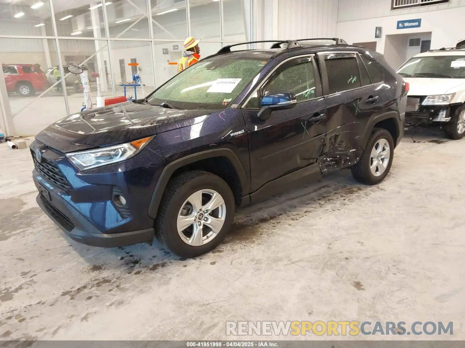 2 Photograph of a damaged car JTMRWRFV1KJ014693 TOYOTA RAV4 HYBRID 2019