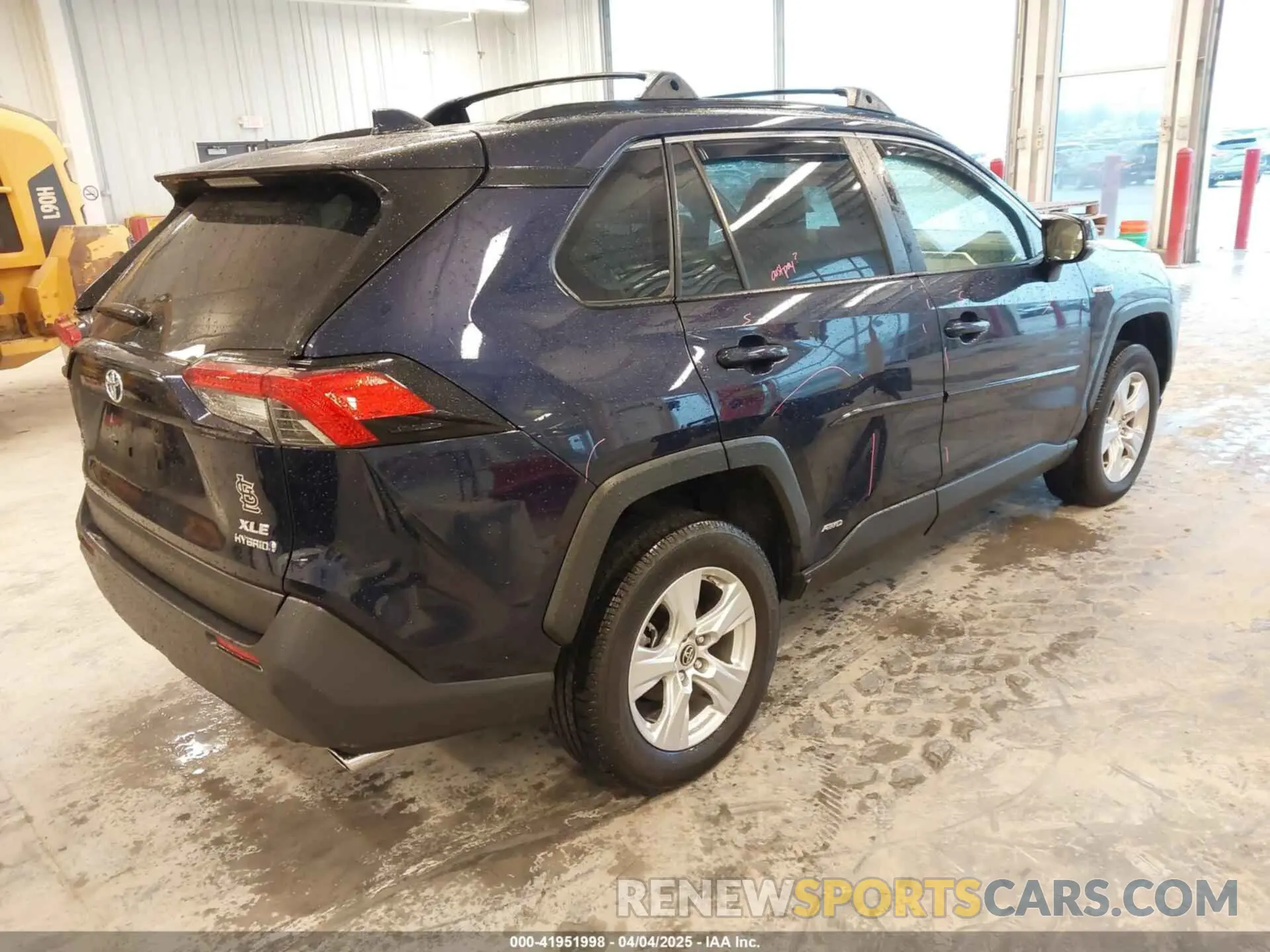 4 Photograph of a damaged car JTMRWRFV1KJ014693 TOYOTA RAV4 HYBRID 2019