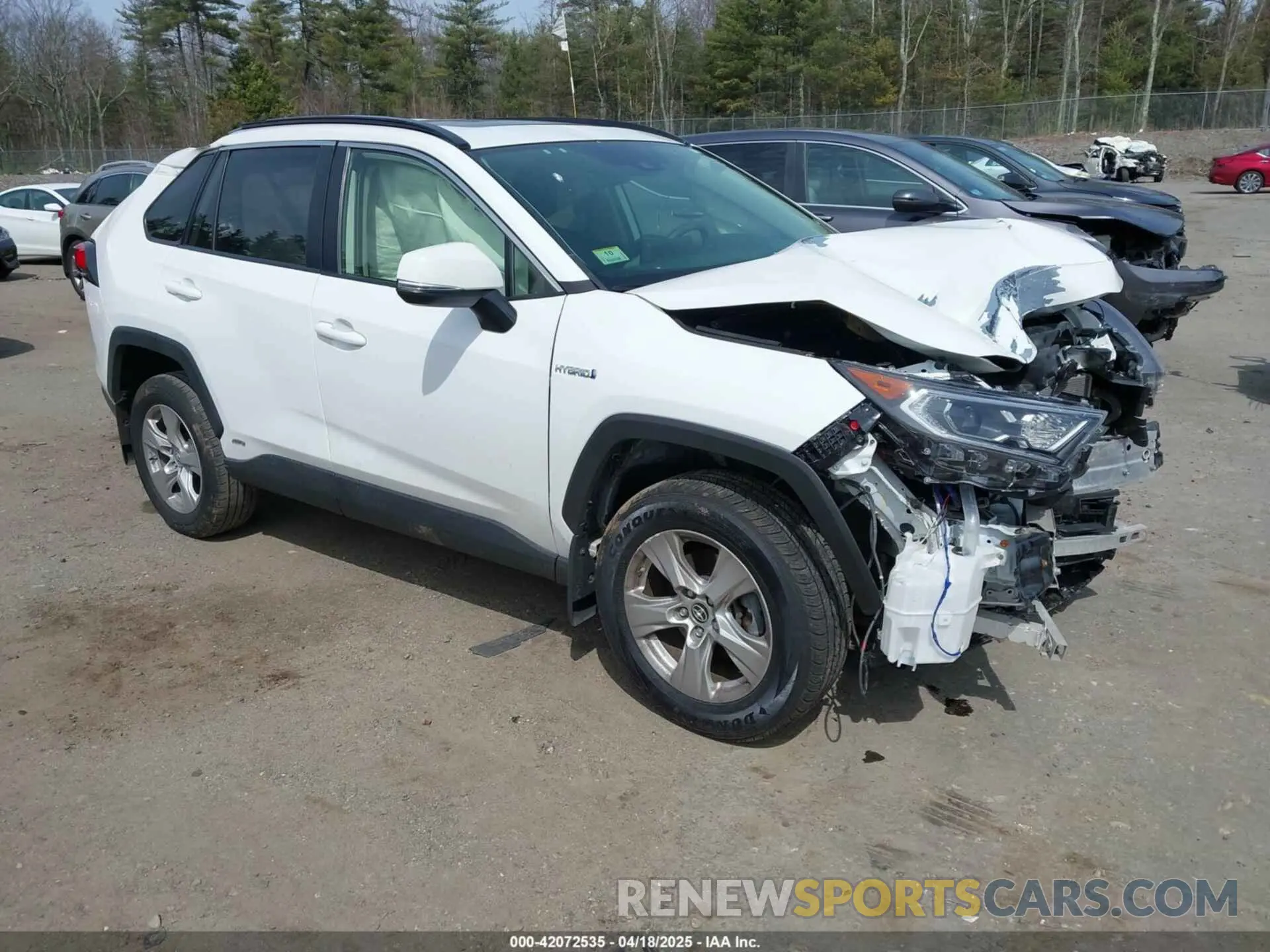 1 Photograph of a damaged car JTMRWRFV2KD022588 TOYOTA RAV4 HYBRID 2019