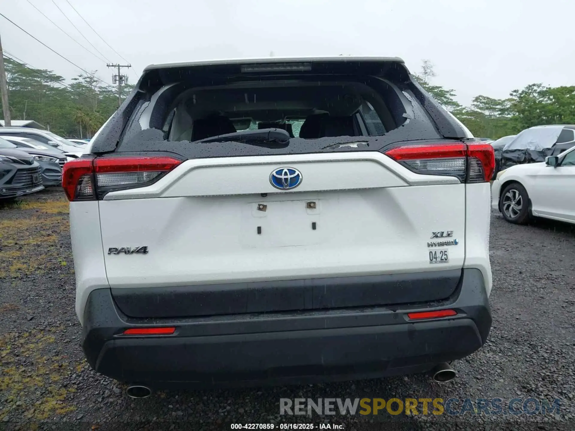 15 Photograph of a damaged car JTMRWRFV3KD031171 TOYOTA RAV4 HYBRID 2019
