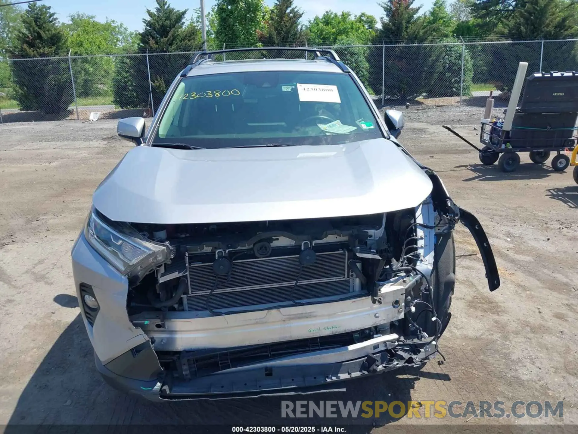 12 Photograph of a damaged car JTMRWRFV4KD023659 TOYOTA RAV4 HYBRID 2019