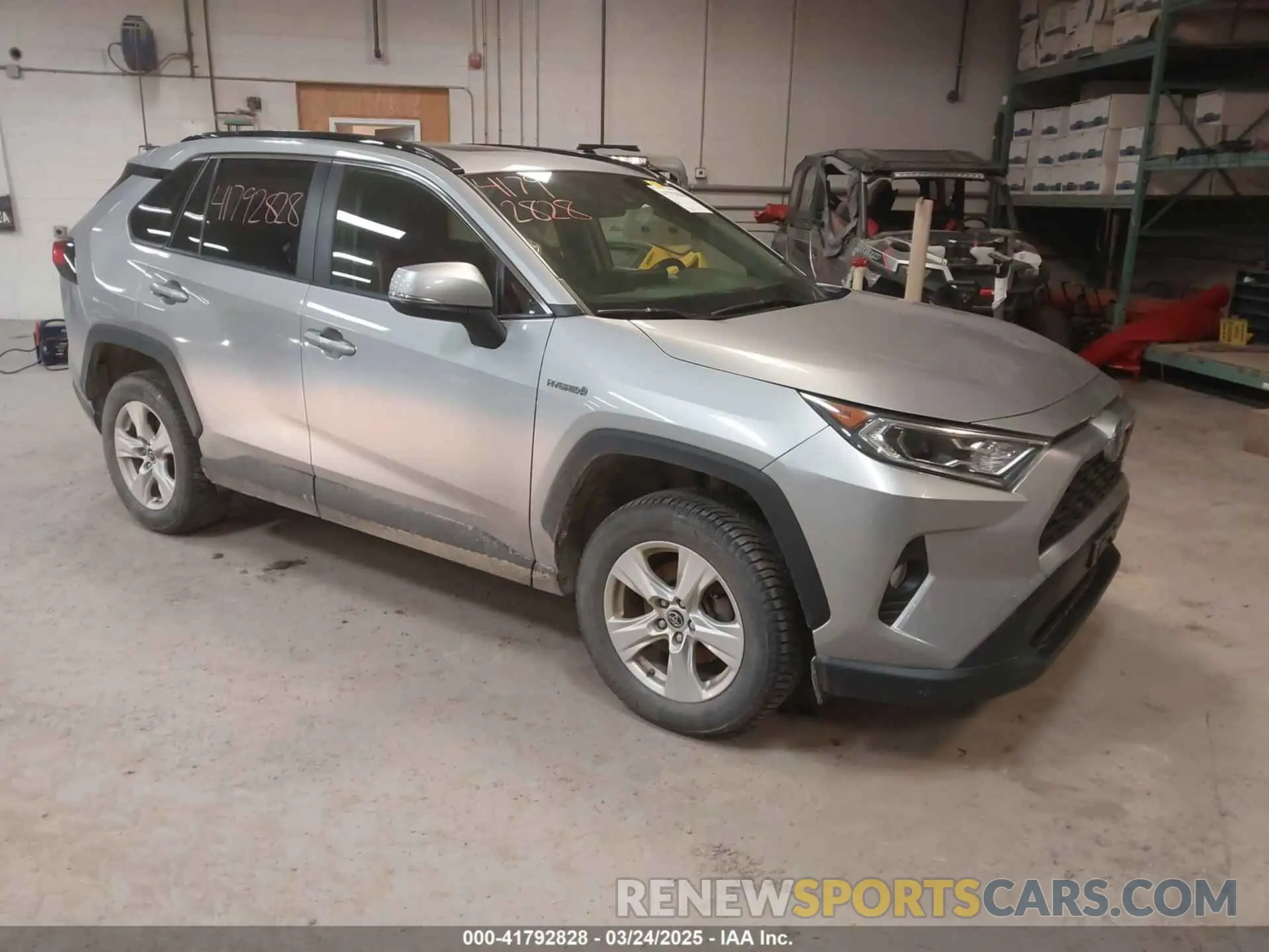 1 Photograph of a damaged car JTMRWRFV5KD509865 TOYOTA RAV4 HYBRID 2019