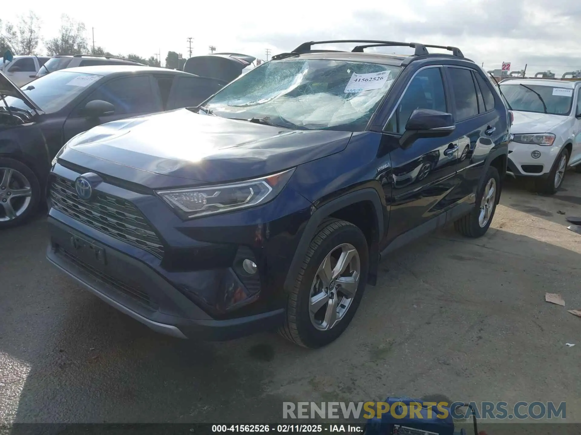 2 Photograph of a damaged car 2T3DWRFV0LW052445 TOYOTA RAV4 HYBRID 2020
