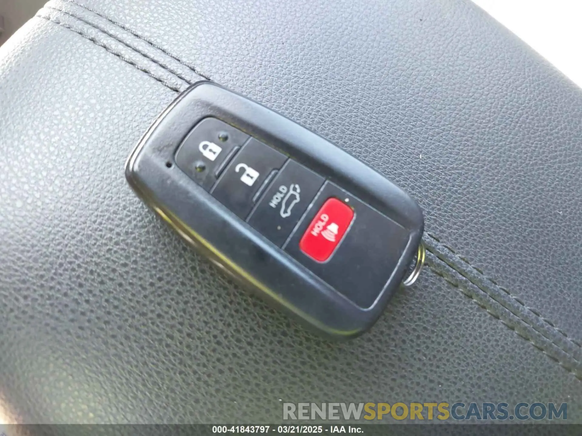 11 Photograph of a damaged car 2T3DWRFV3LW086170 TOYOTA RAV4 HYBRID 2020