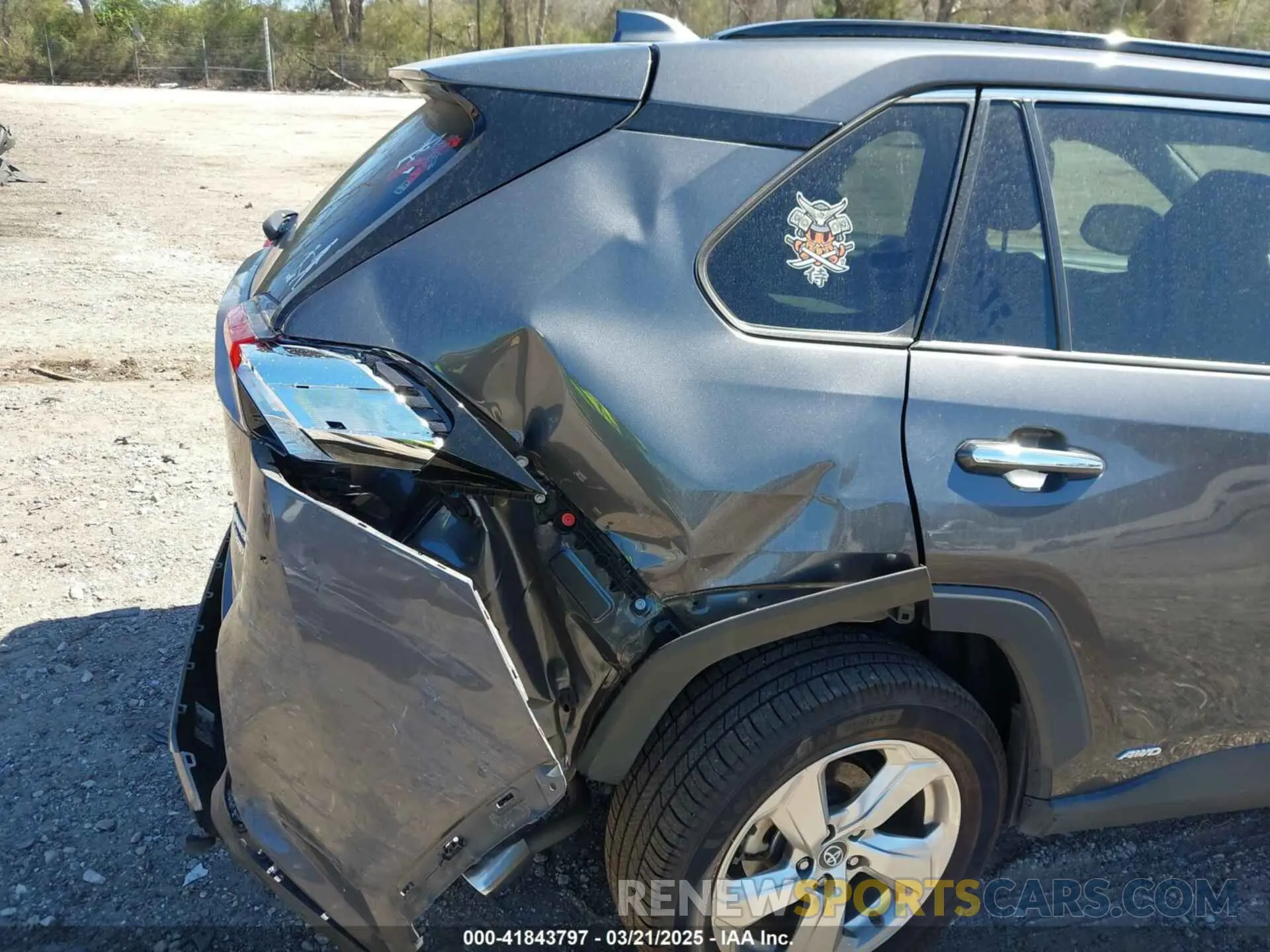 6 Photograph of a damaged car 2T3DWRFV3LW086170 TOYOTA RAV4 HYBRID 2020