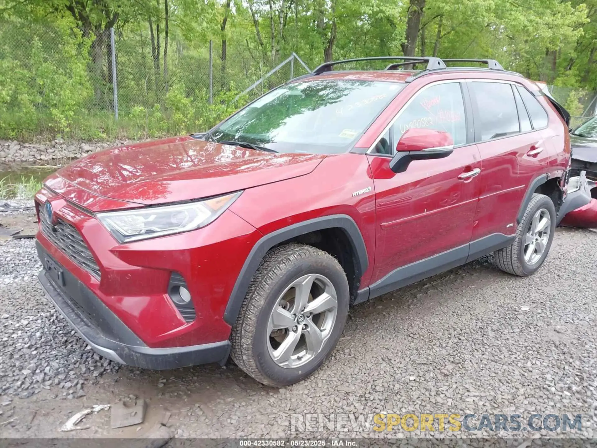 2 Photograph of a damaged car 2T3DWRFV8LW069087 TOYOTA RAV4 HYBRID 2020