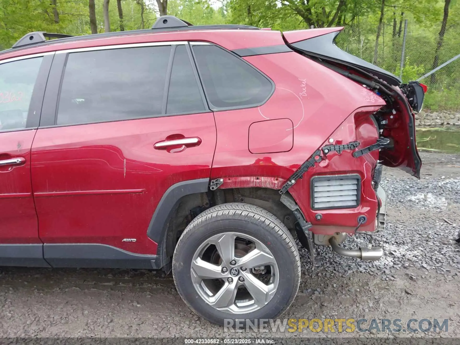 6 Photograph of a damaged car 2T3DWRFV8LW069087 TOYOTA RAV4 HYBRID 2020