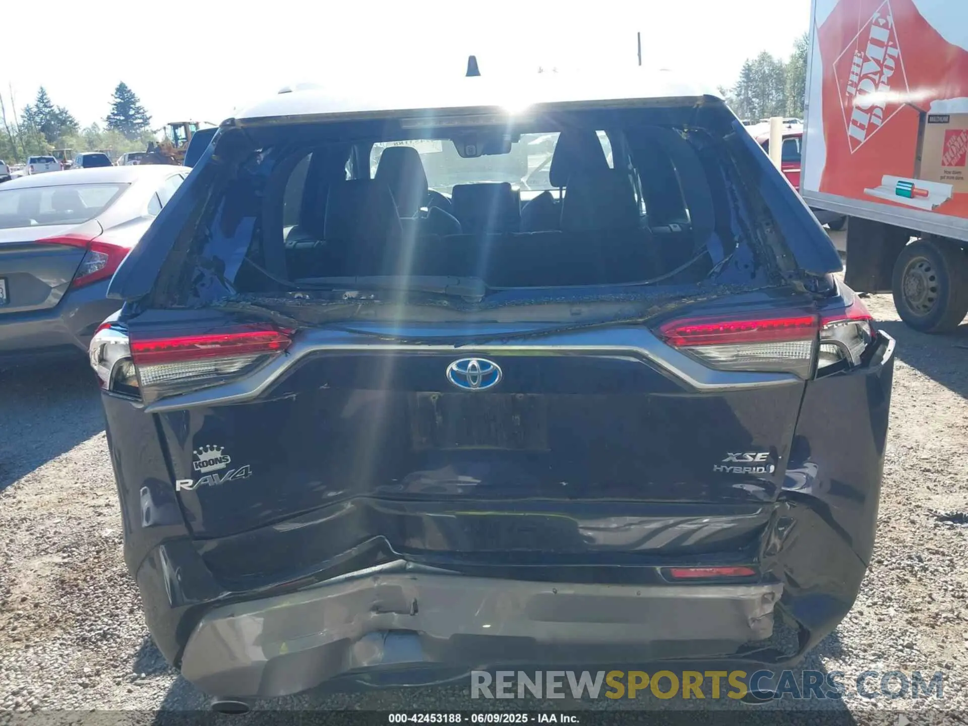 15 Photograph of a damaged car 2T3E6RFV3LW002255 TOYOTA RAV4 HYBRID 2020