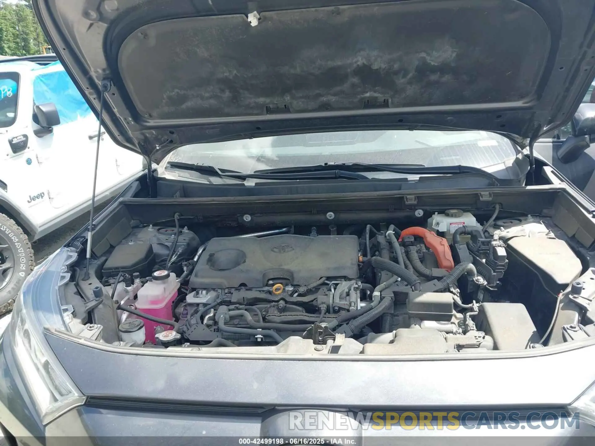 10 Photograph of a damaged car 2T3EWRFV3LW097786 TOYOTA RAV4 HYBRID 2020