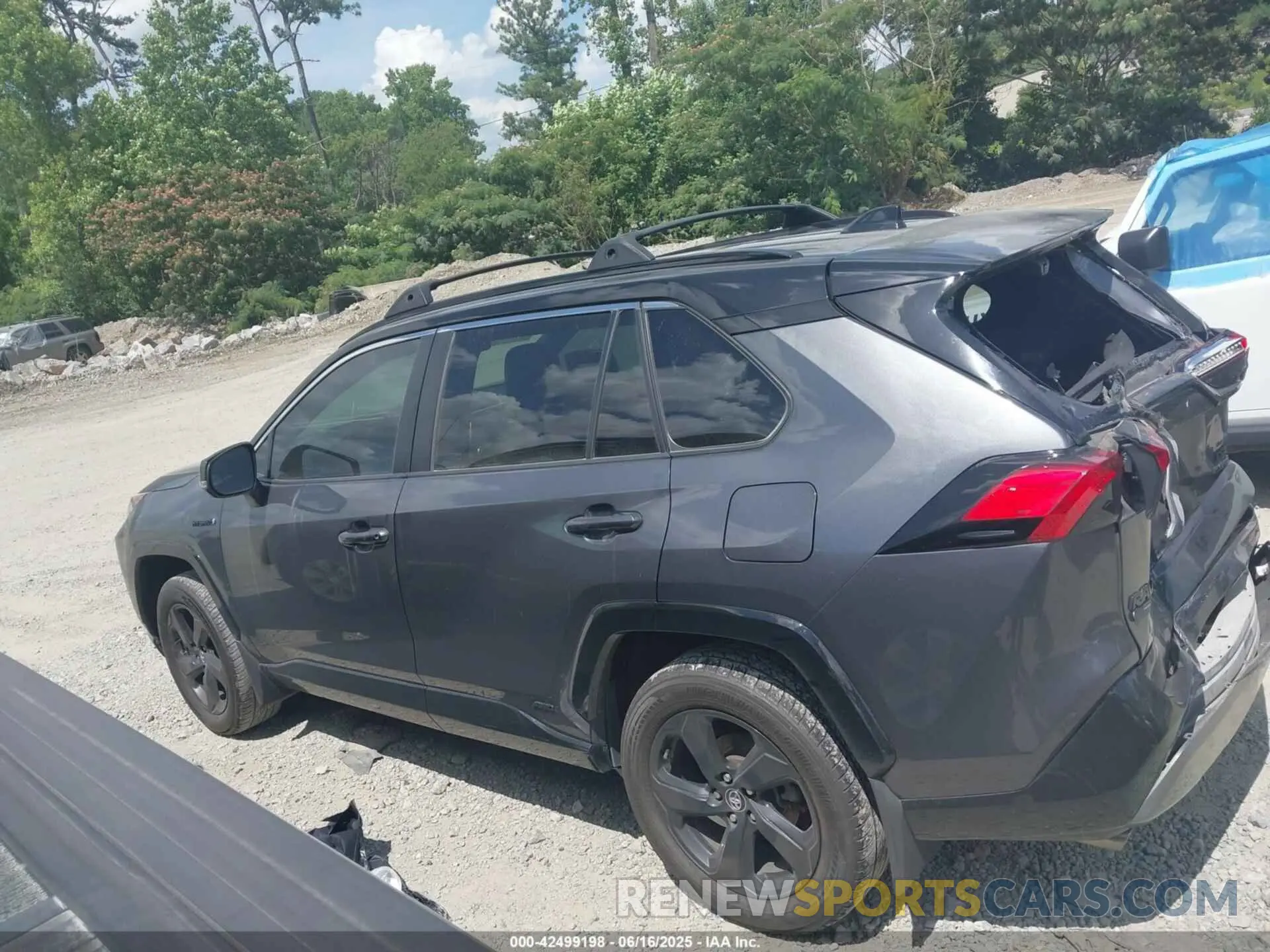 14 Photograph of a damaged car 2T3EWRFV3LW097786 TOYOTA RAV4 HYBRID 2020