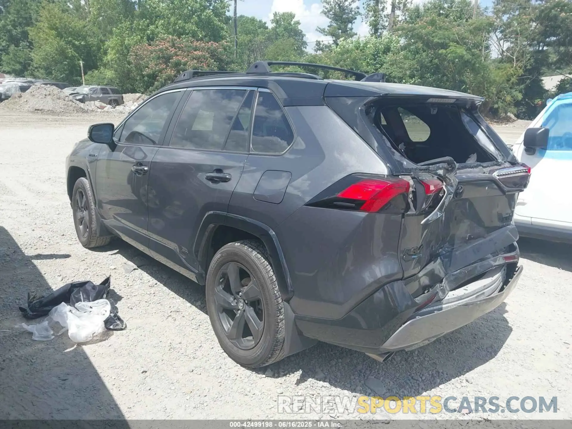 3 Photograph of a damaged car 2T3EWRFV3LW097786 TOYOTA RAV4 HYBRID 2020