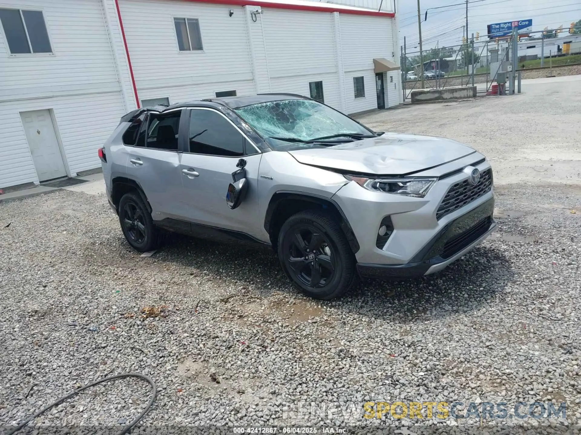 1 Photograph of a damaged car 2T3EWRFV4LW085971 TOYOTA RAV4 HYBRID 2020