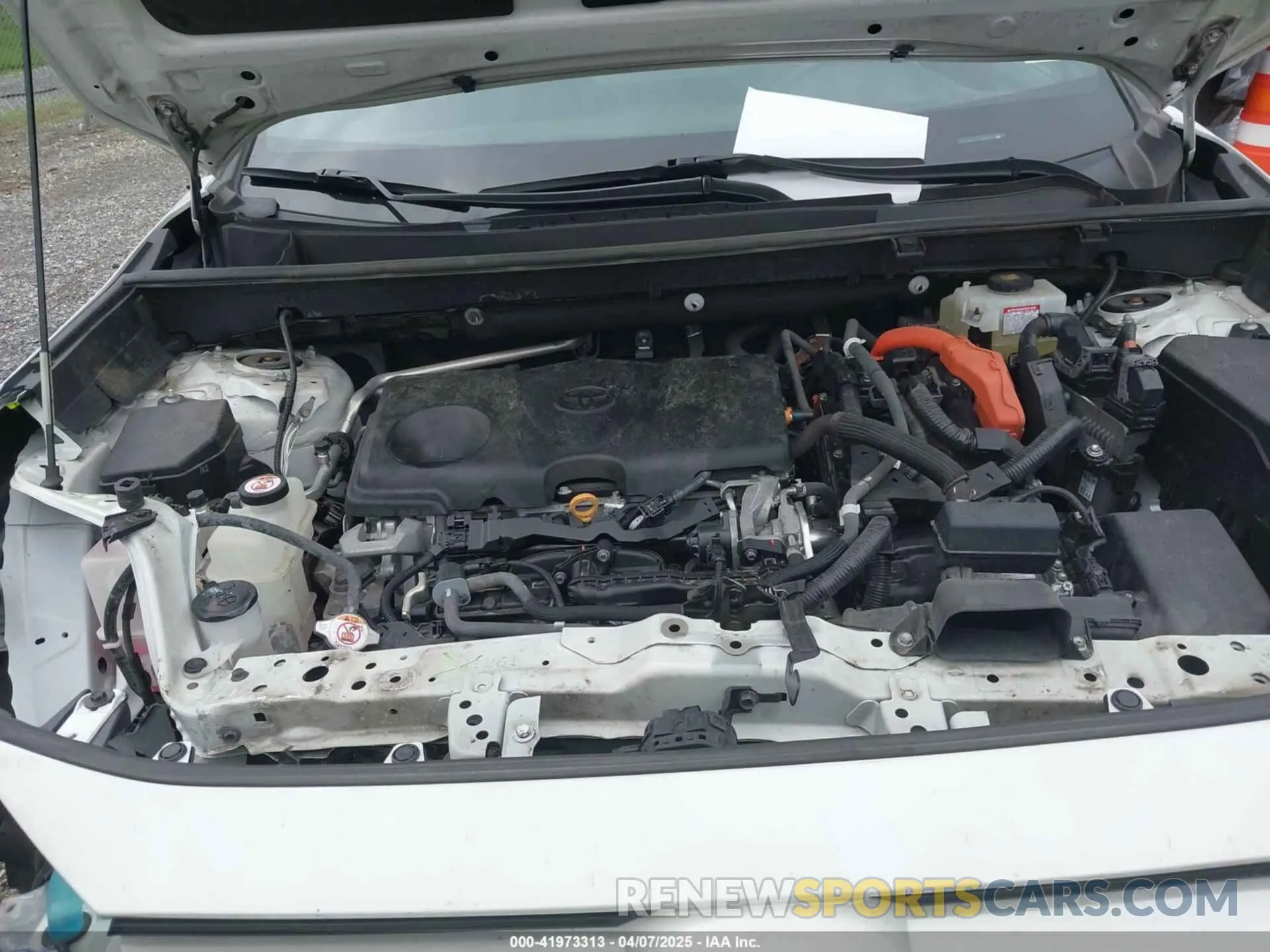 10 Photograph of a damaged car 2T3EWRFV7LW083339 TOYOTA RAV4 HYBRID 2020