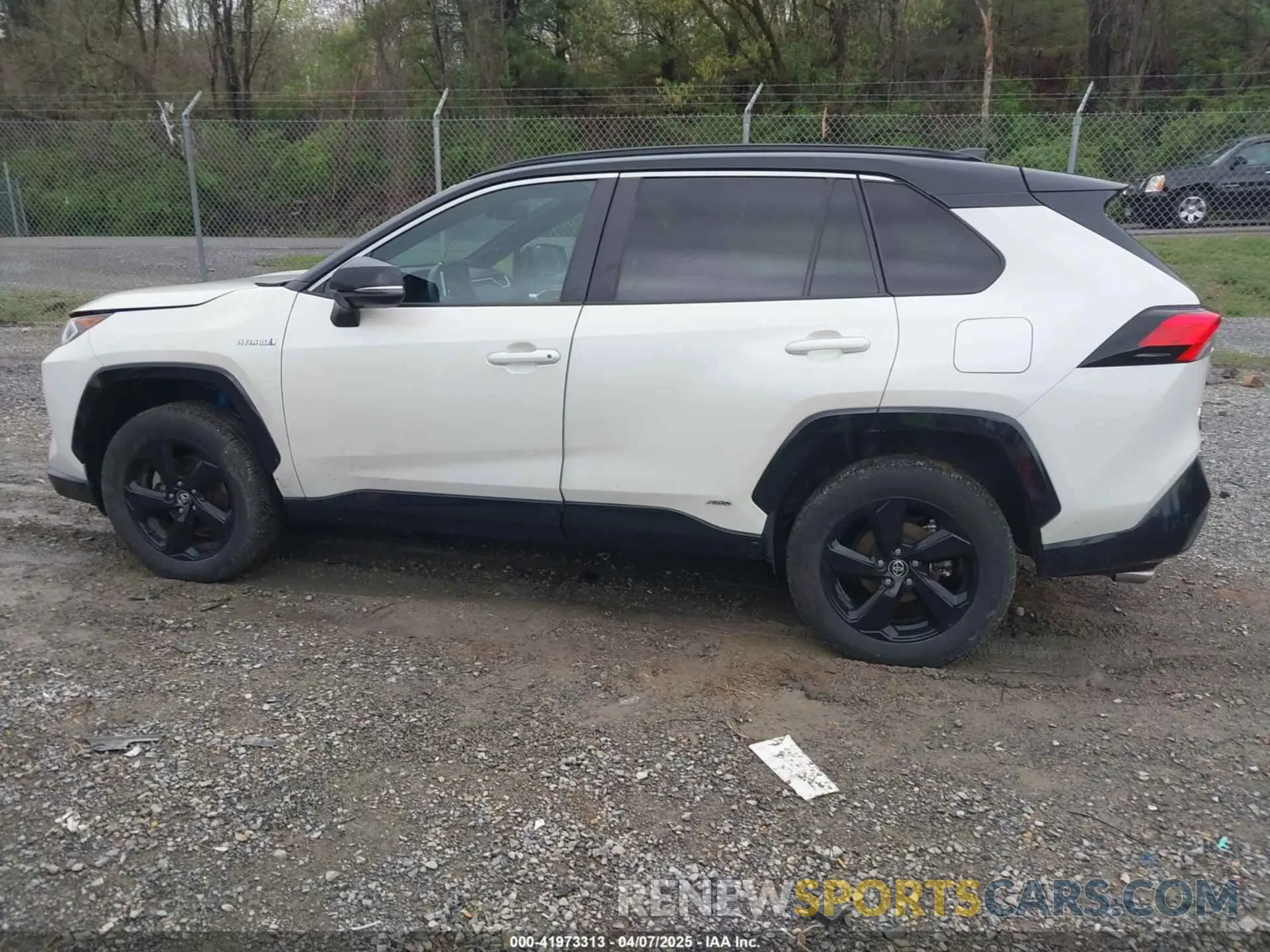 14 Photograph of a damaged car 2T3EWRFV7LW083339 TOYOTA RAV4 HYBRID 2020
