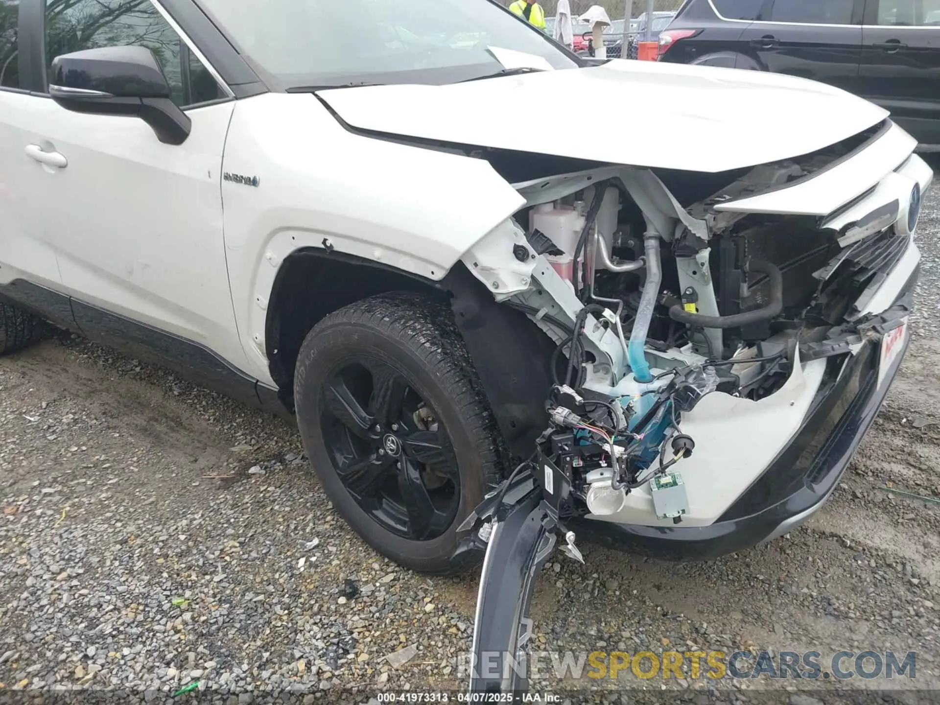 6 Photograph of a damaged car 2T3EWRFV7LW083339 TOYOTA RAV4 HYBRID 2020