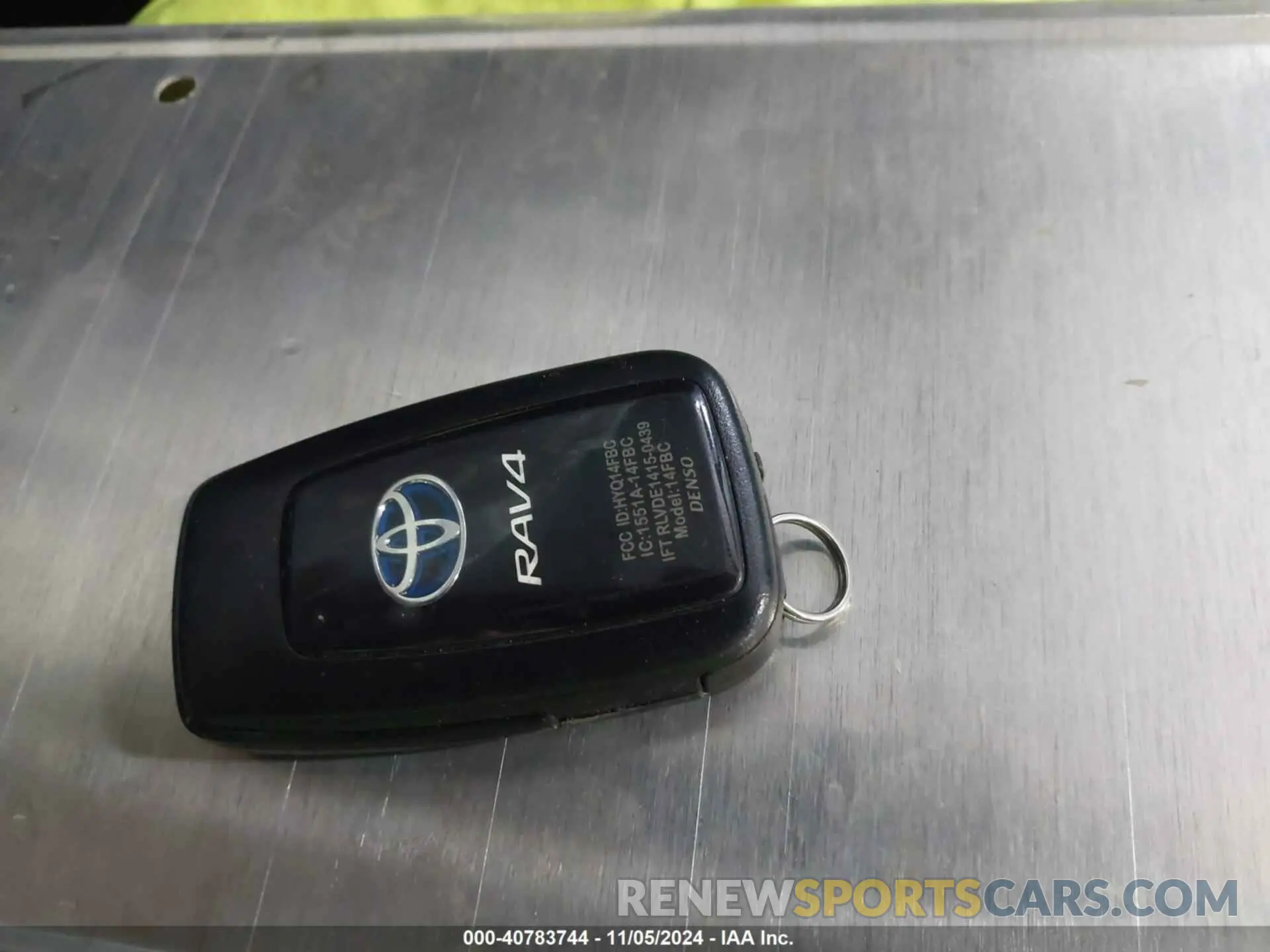 11 Photograph of a damaged car 2T3EWRFV8LW074200 TOYOTA RAV4 HYBRID 2020
