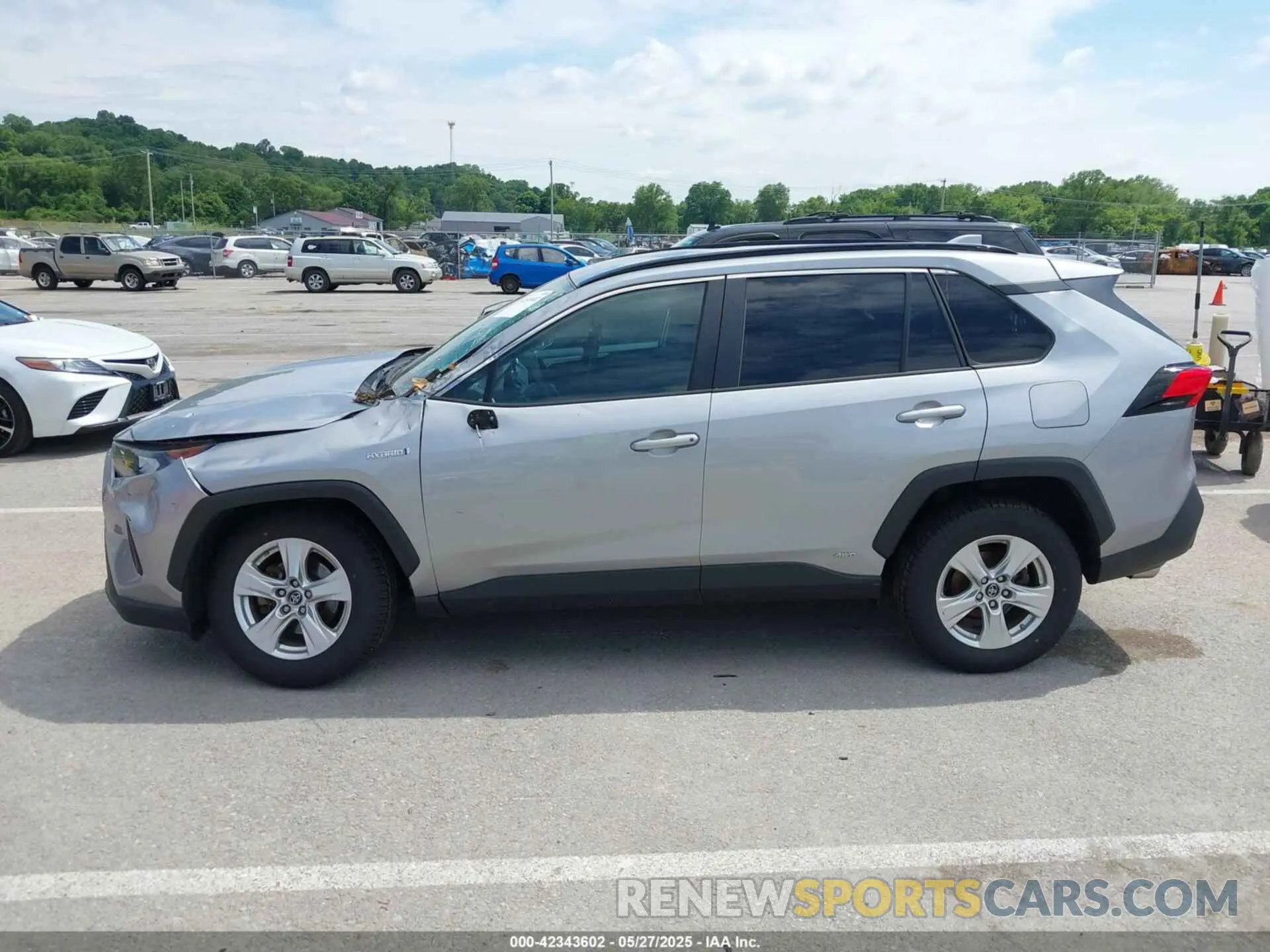 15 Photograph of a damaged car 2T3LWRFV2LW048070 TOYOTA RAV4 HYBRID 2020