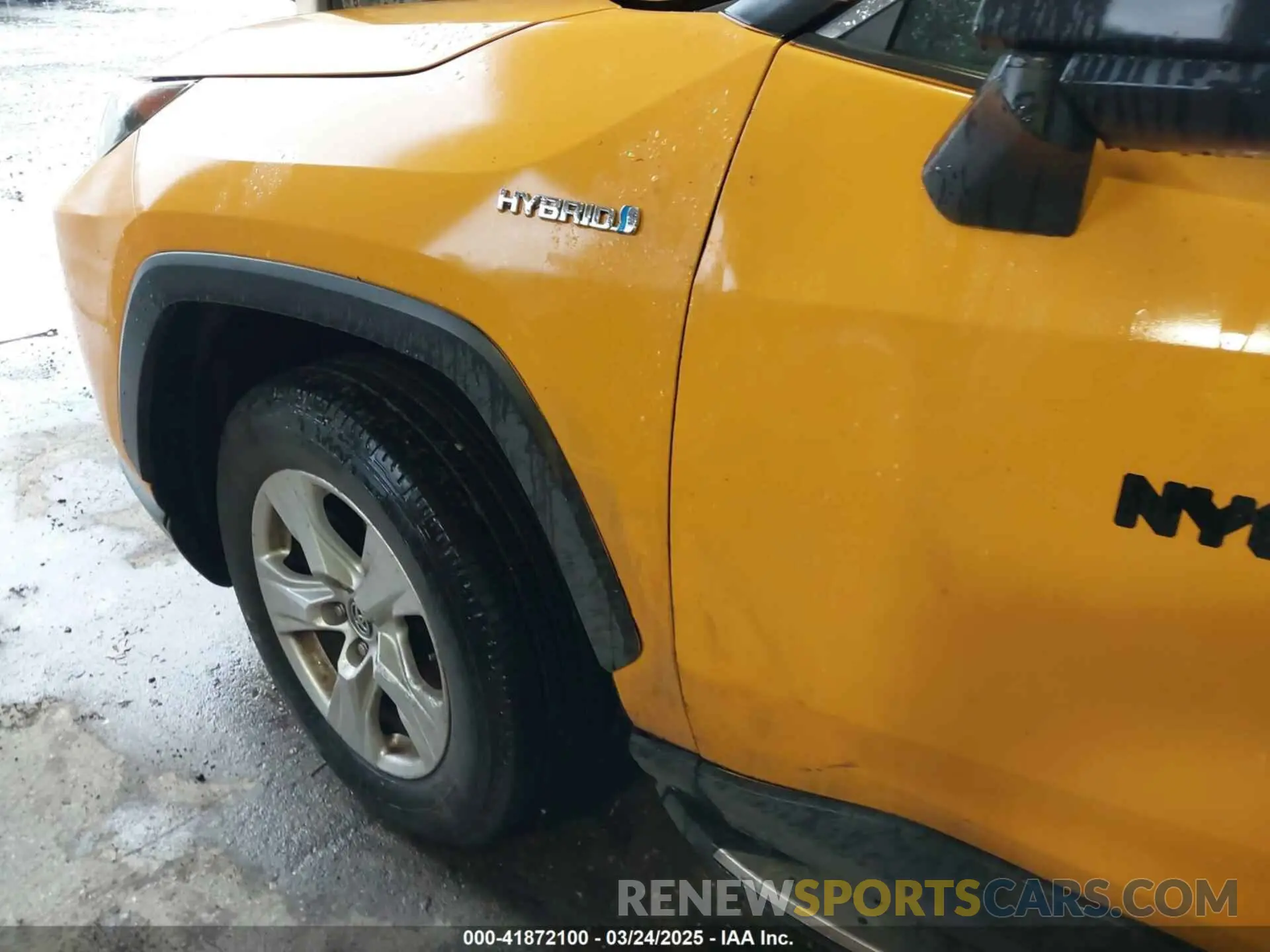 6 Photograph of a damaged car 2T3LWRFV3LW059109 TOYOTA RAV4 HYBRID 2020