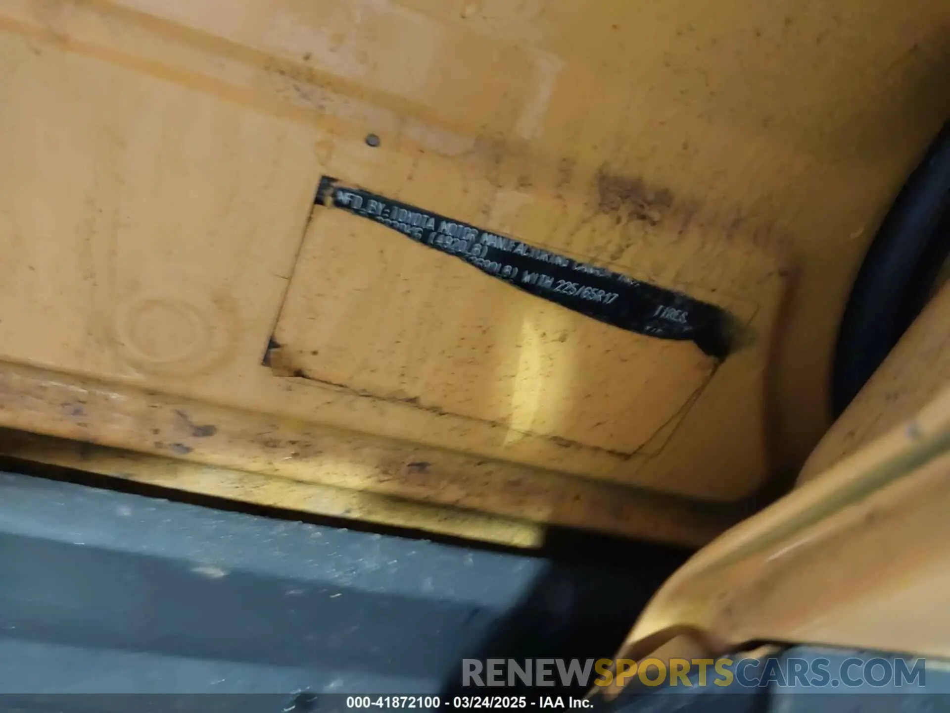 9 Photograph of a damaged car 2T3LWRFV3LW059109 TOYOTA RAV4 HYBRID 2020