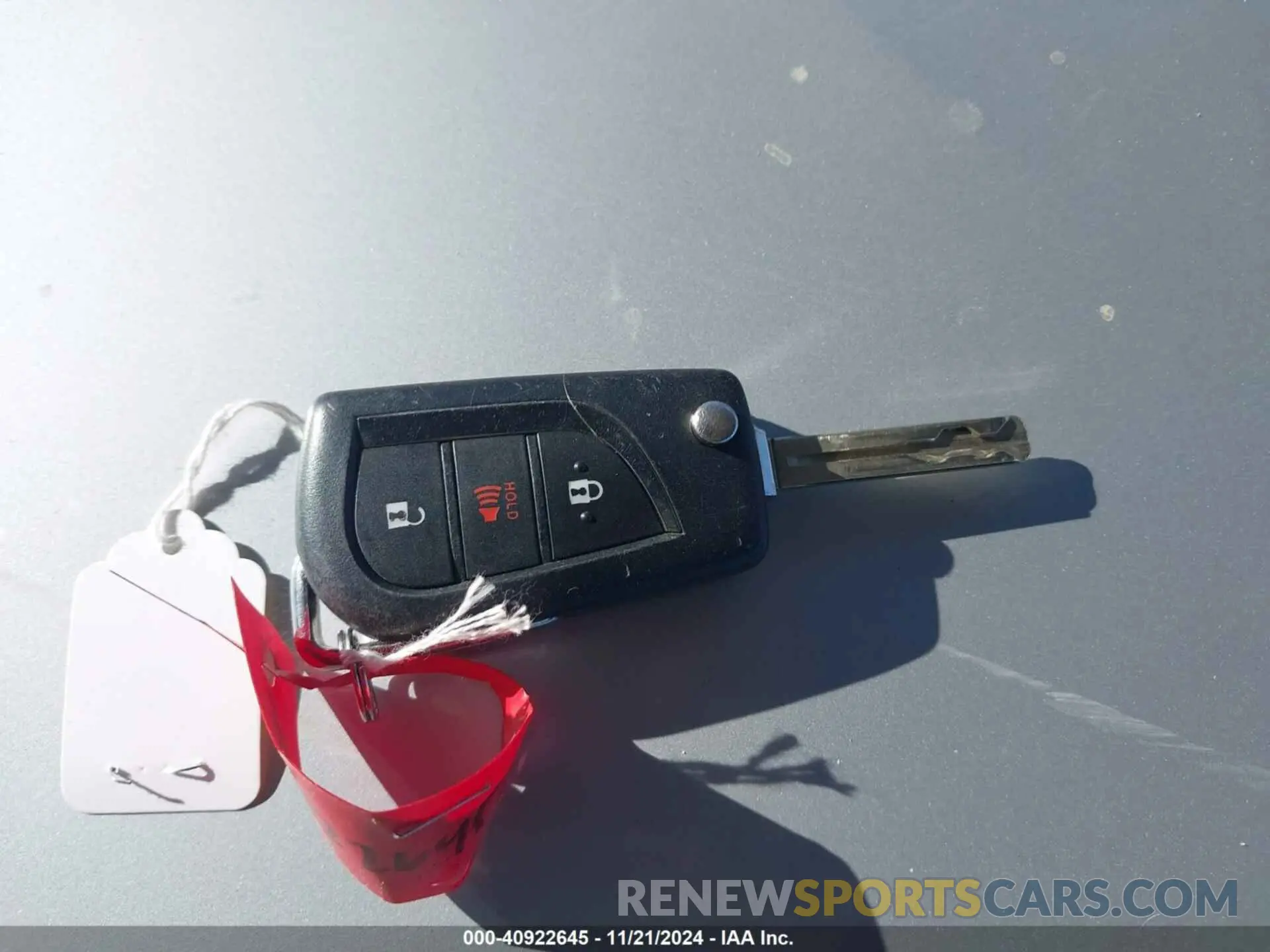 11 Photograph of a damaged car 2T3LWRFVXLW094536 TOYOTA RAV4 HYBRID 2020