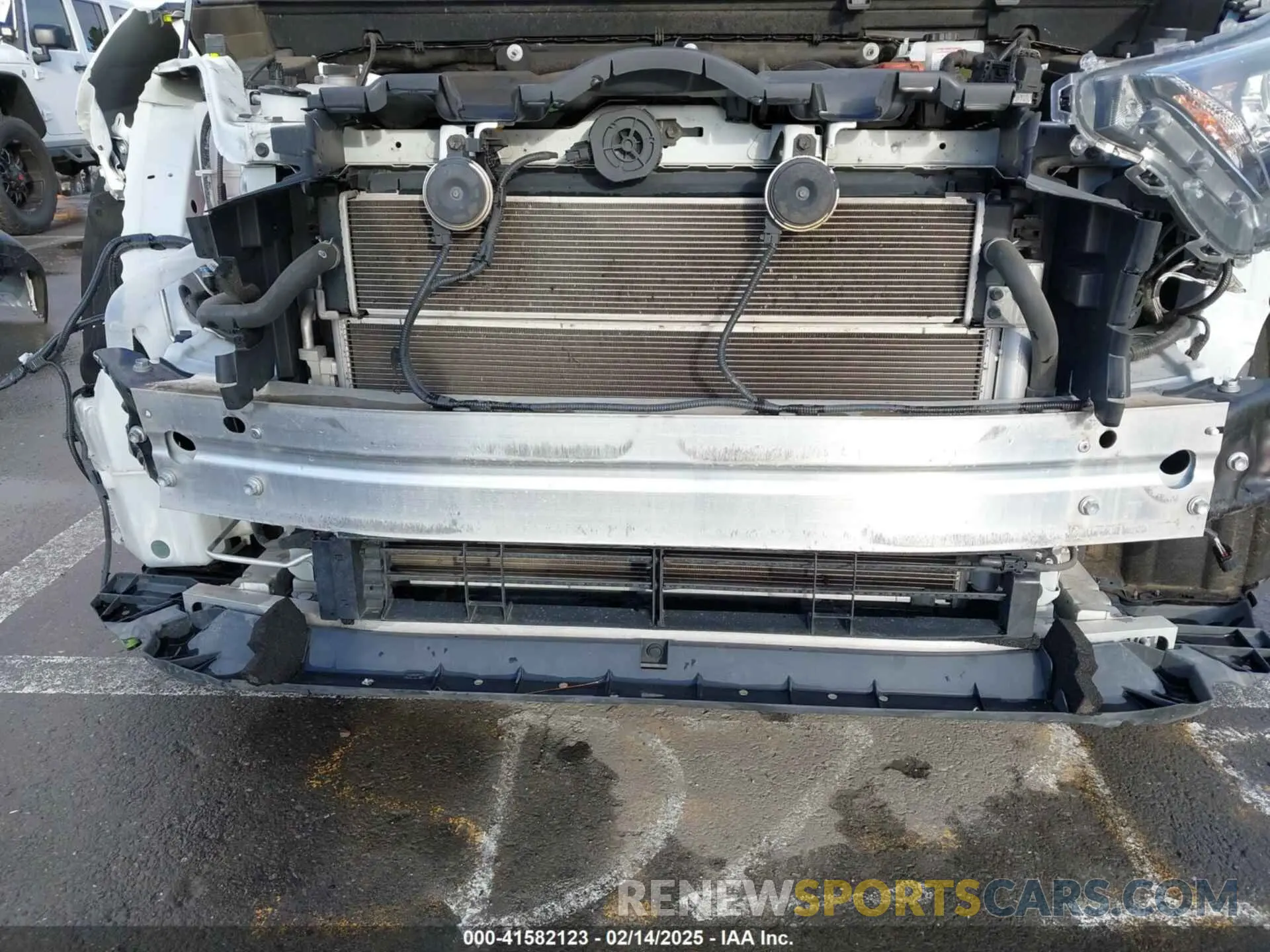 6 Photograph of a damaged car 2T3MWRFV4LW091023 TOYOTA RAV4 HYBRID 2020
