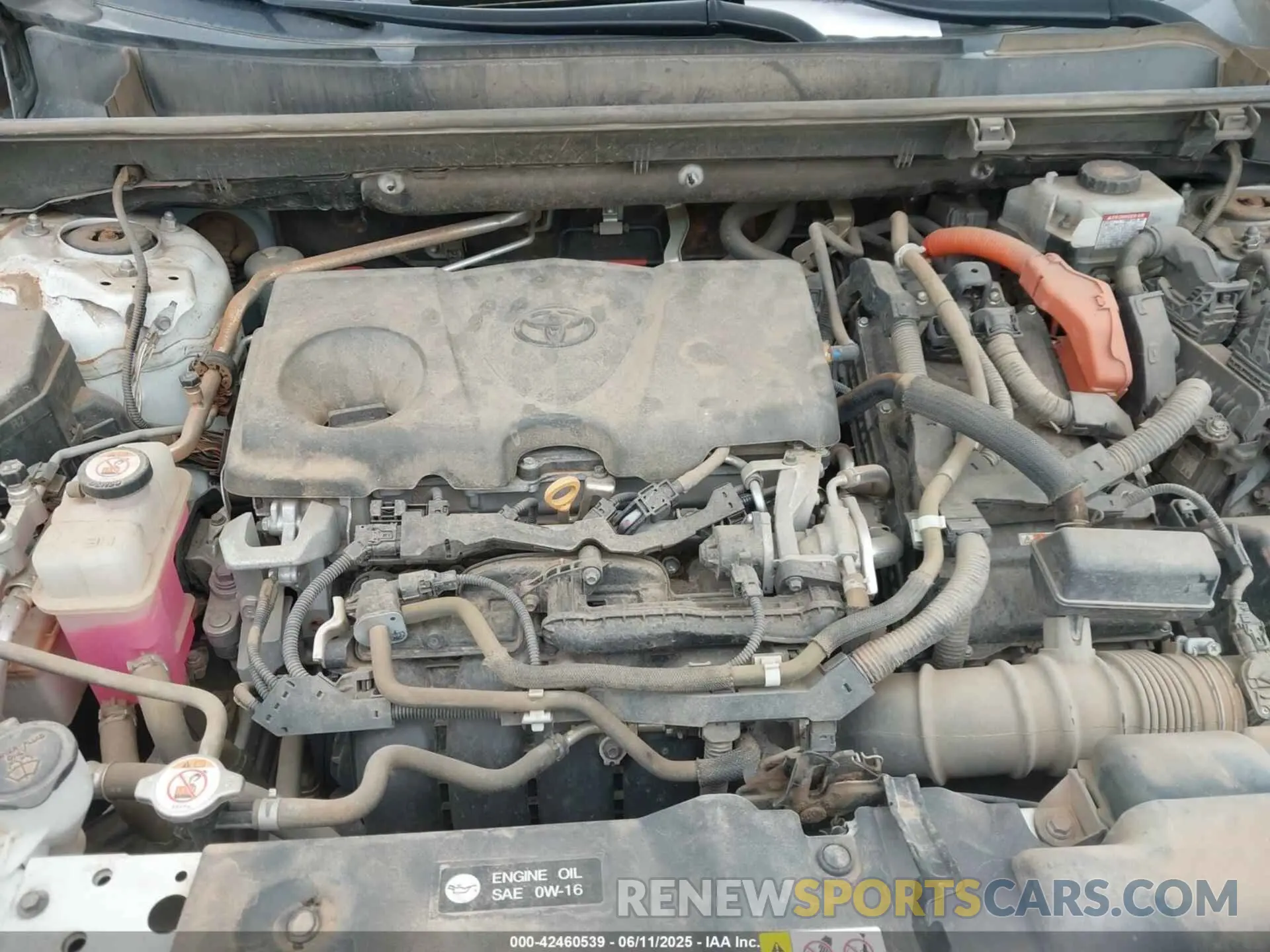 10 Photograph of a damaged car 2T3MWRFV5LW077521 TOYOTA RAV4 HYBRID 2020